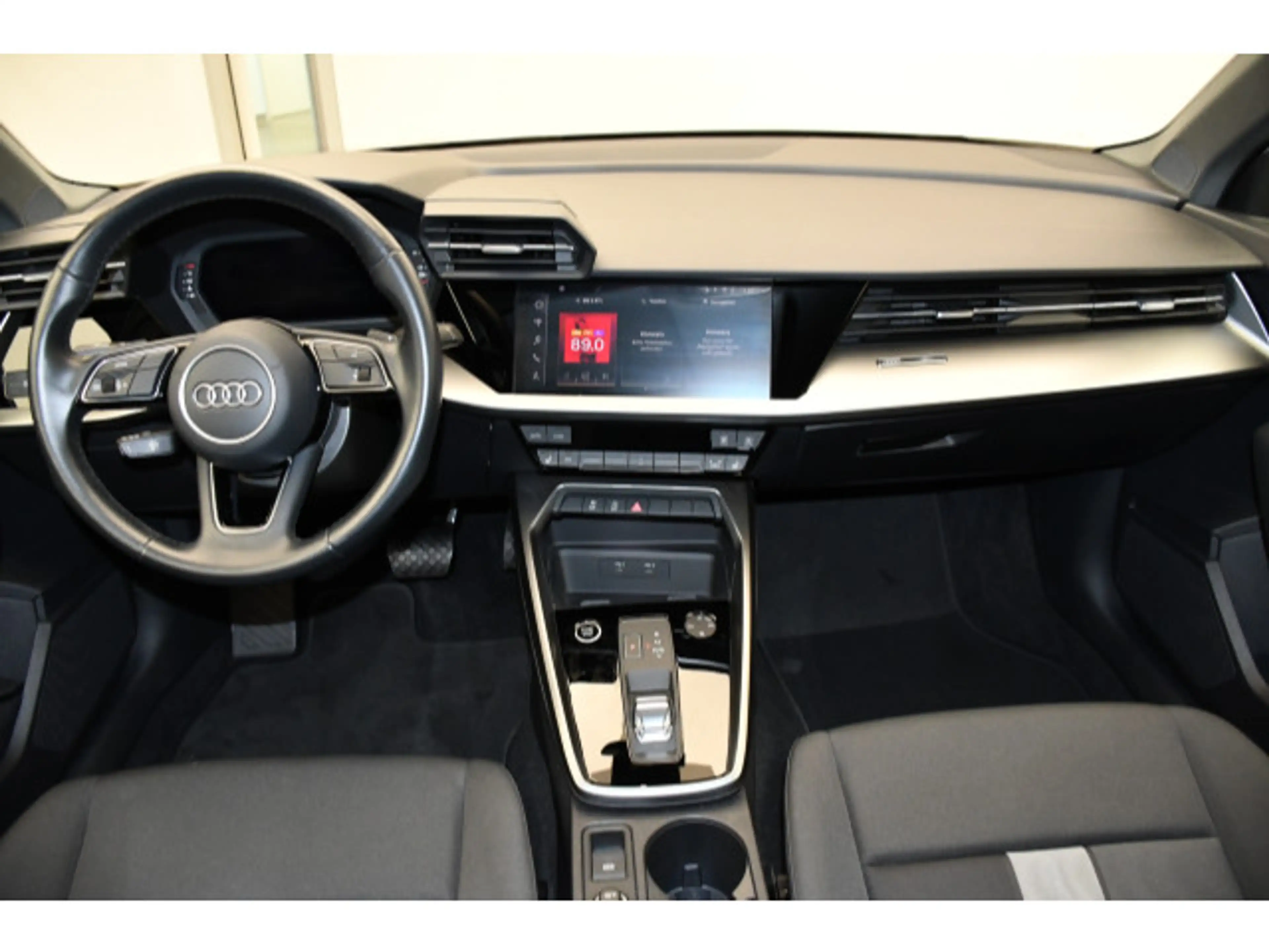 Audi A3 35 TFSI S-tronic advanced Tempo/Einparkhi — photo 4