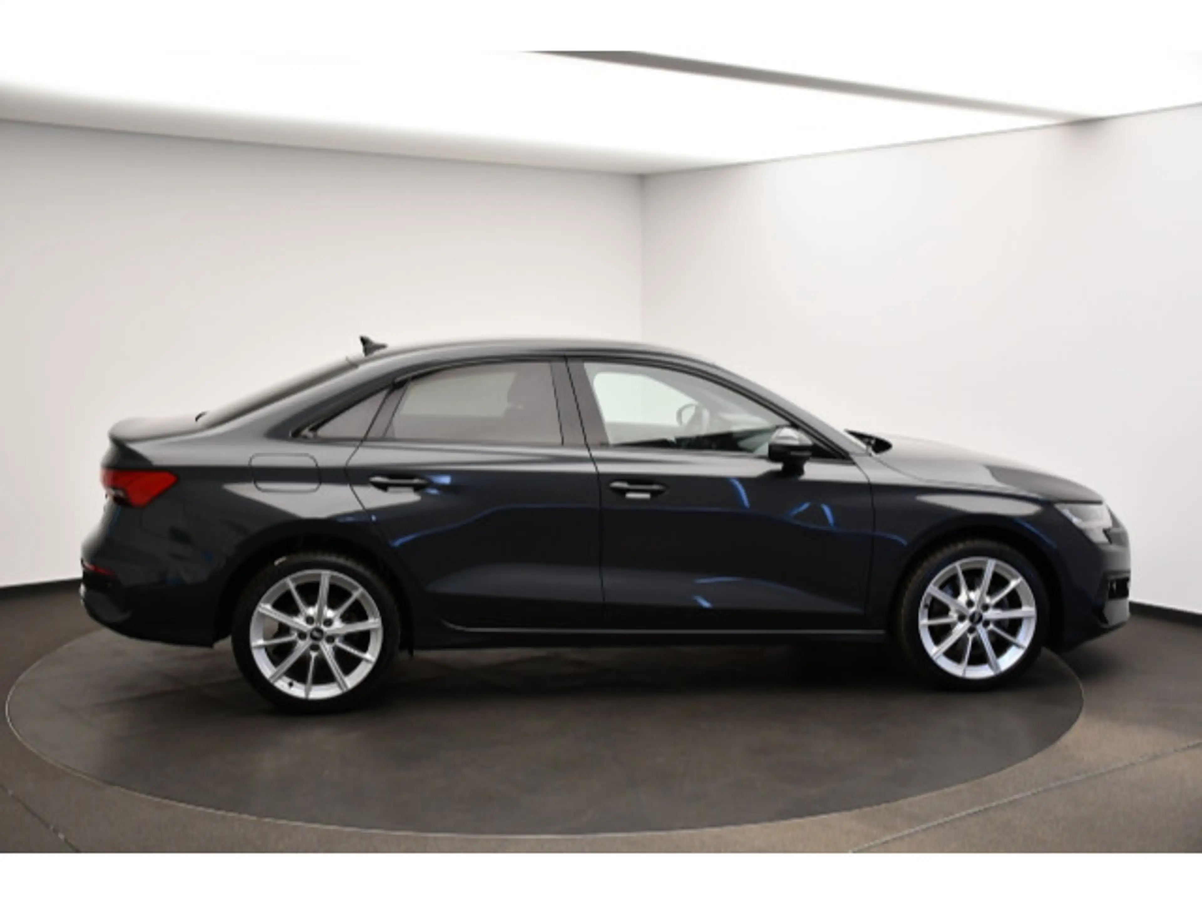 Audi A3 35 TFSI S-tronic advanced Tempo/Einparkhi — photo 14