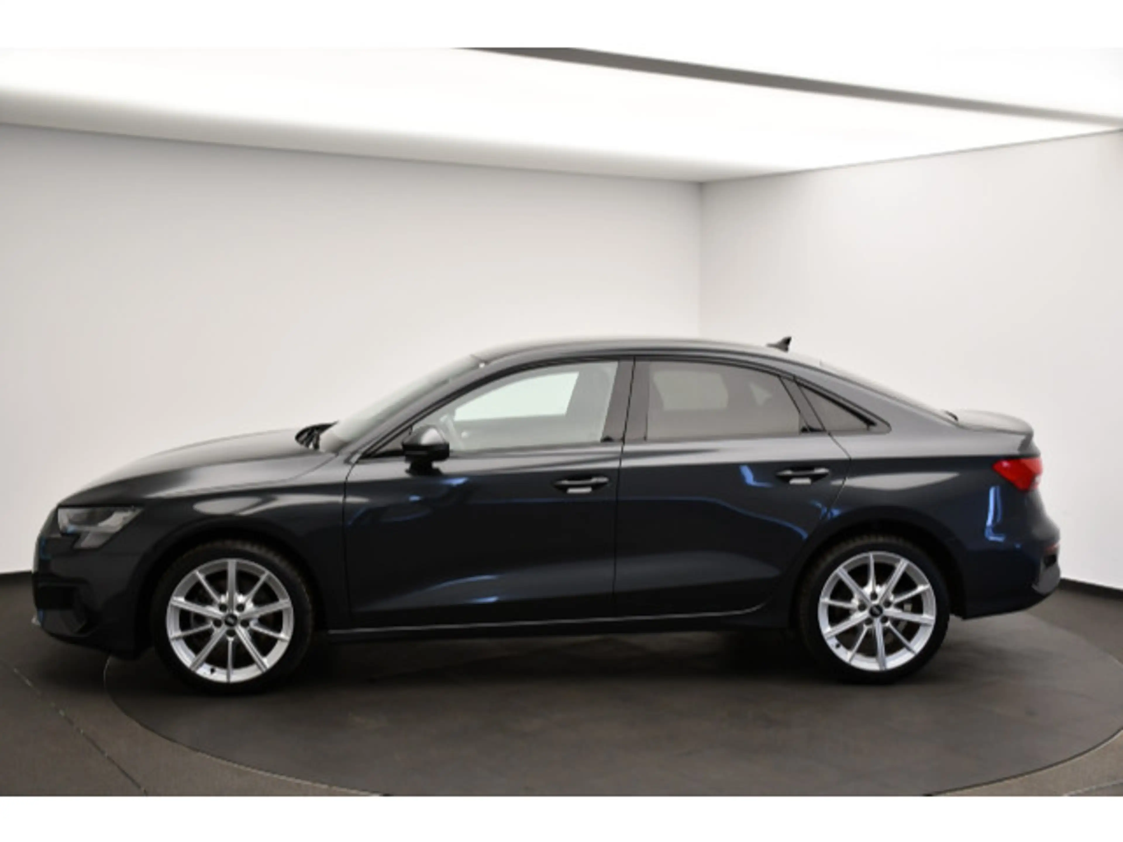 Audi A3 35 TFSI S-tronic advanced Tempo/Einparkhi — photo 13