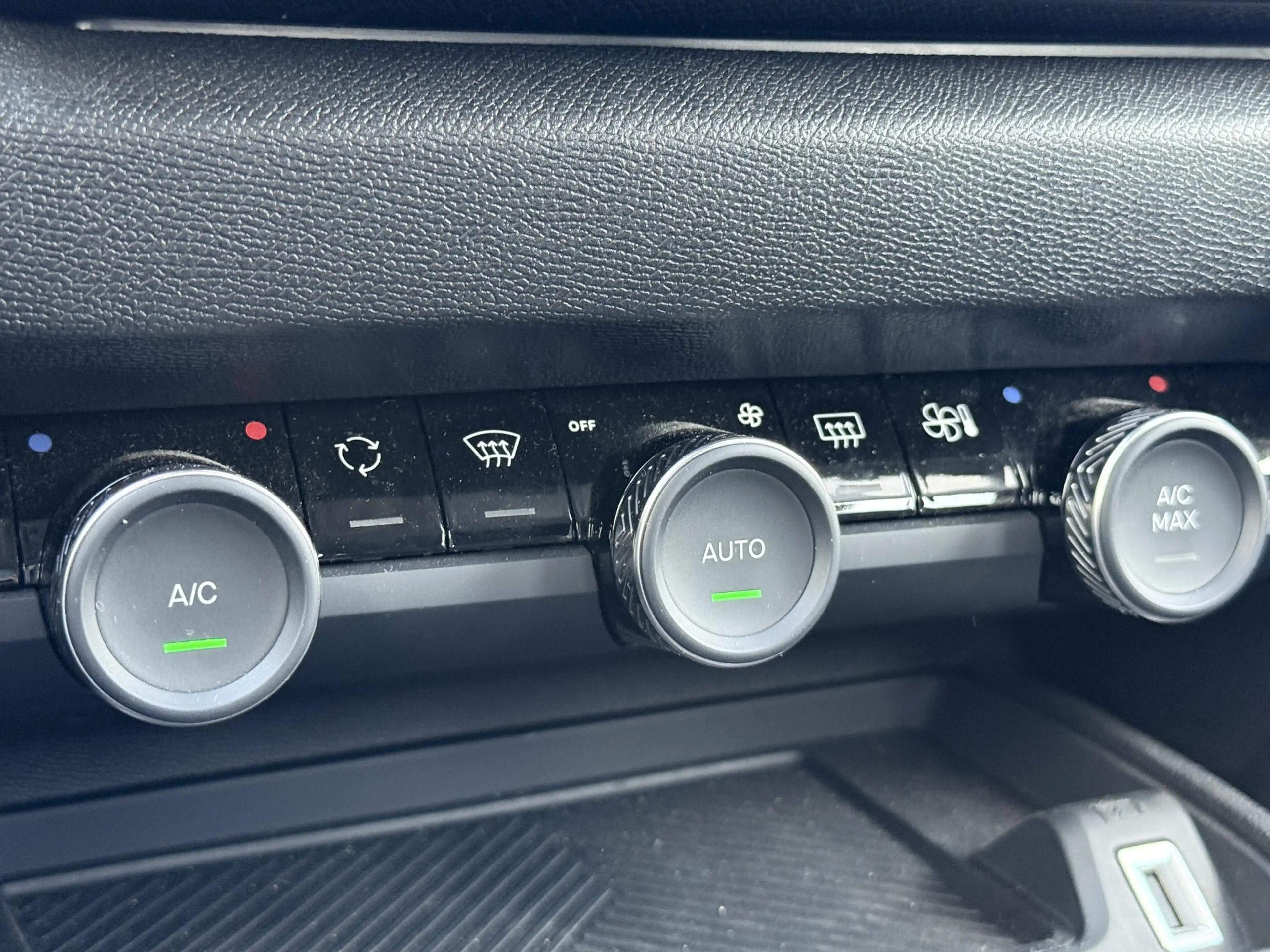 Citroen E-C4 Electric You 50 kWh Camera | Climate controle | BTW auto I — photo 10