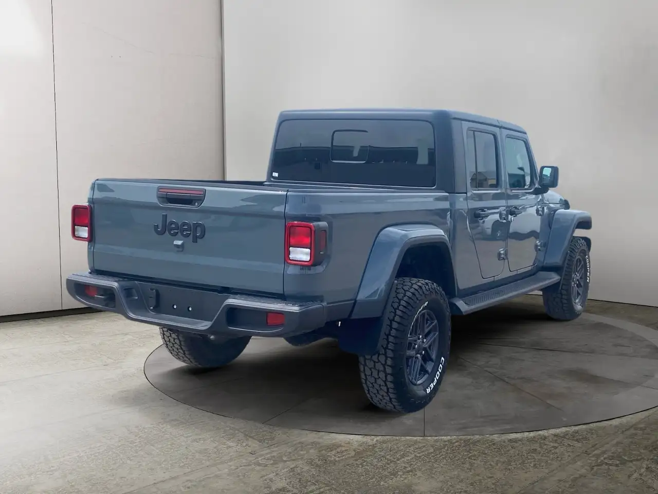 Jeep Gladiator снимка Jeep Gladiator