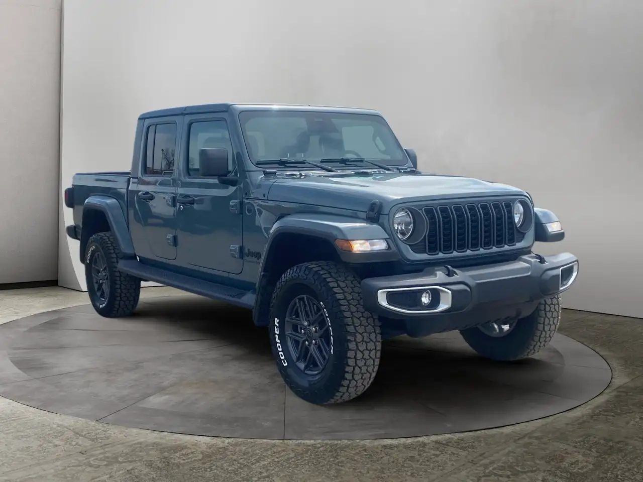 Jeep Gladiator снимка Jeep Gladiator