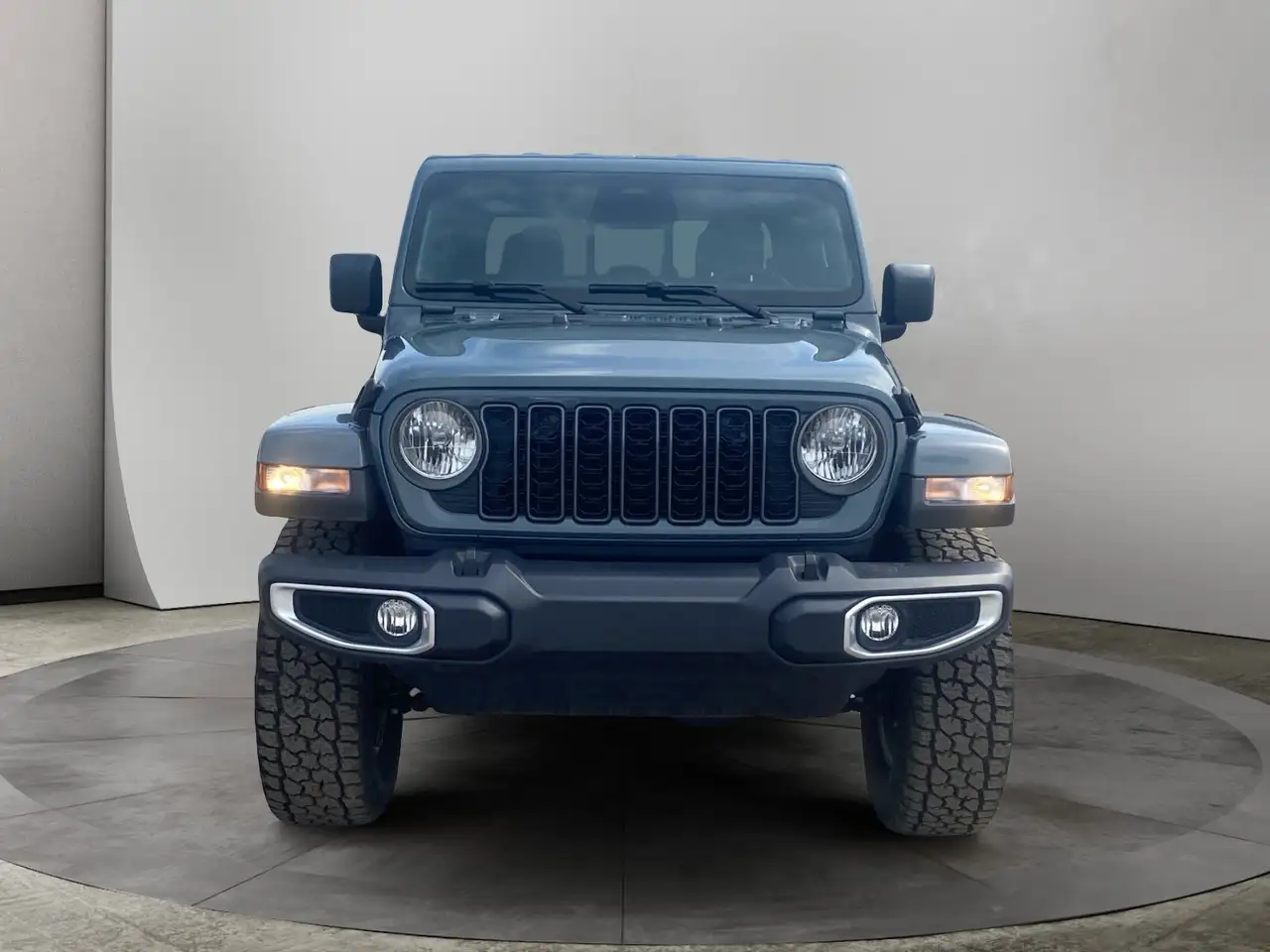 Jeep Gladiator снимка Jeep Gladiator