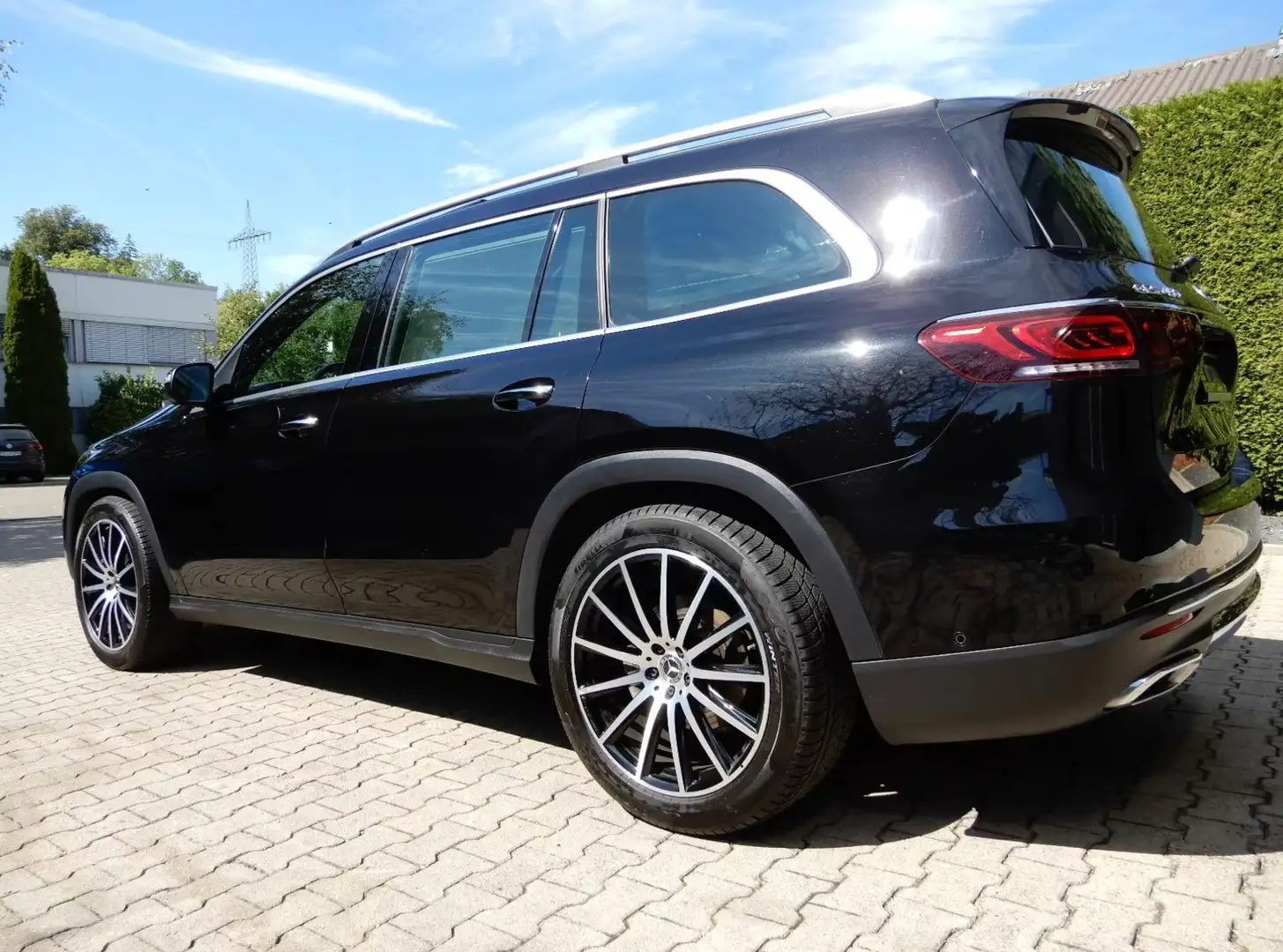 Mercedes-Benz GLS 450 GLS450 AIR PANO BURM DISTR SITZKLIMA 22ZOLL AMG Schwarz - 2