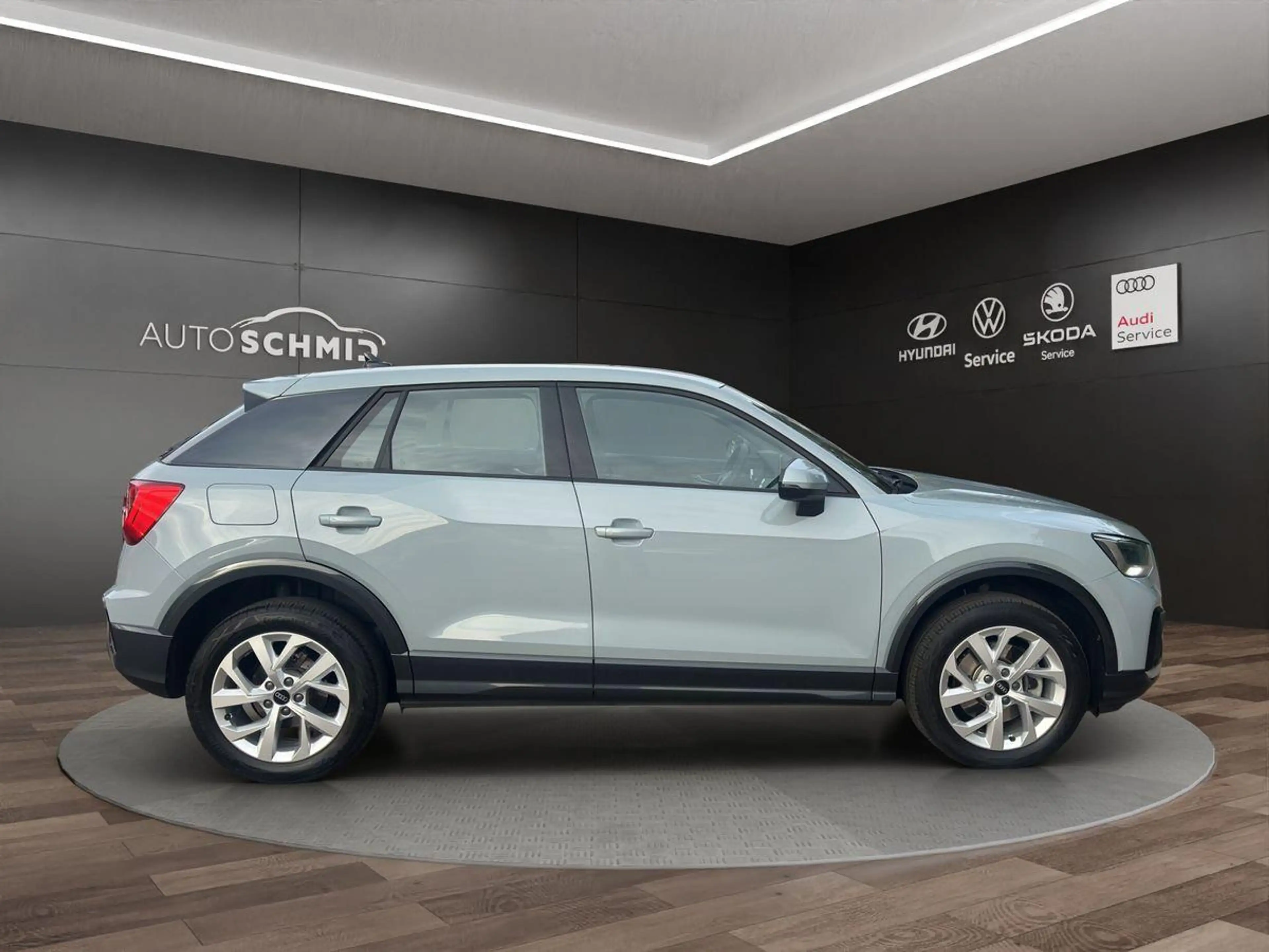 Audi Q2 2.0 TDI advanced S tronic LEDER  RFK AHK NAVI LED — photo 6