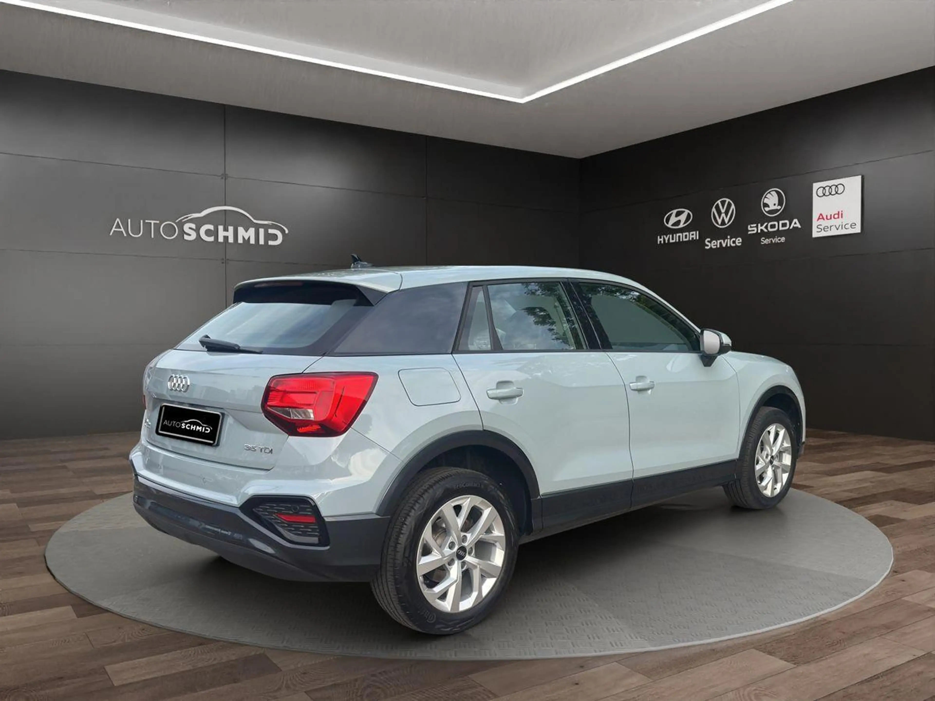 Audi Q2 2.0 TDI advanced S tronic LEDER  RFK AHK NAVI LED — photo 5