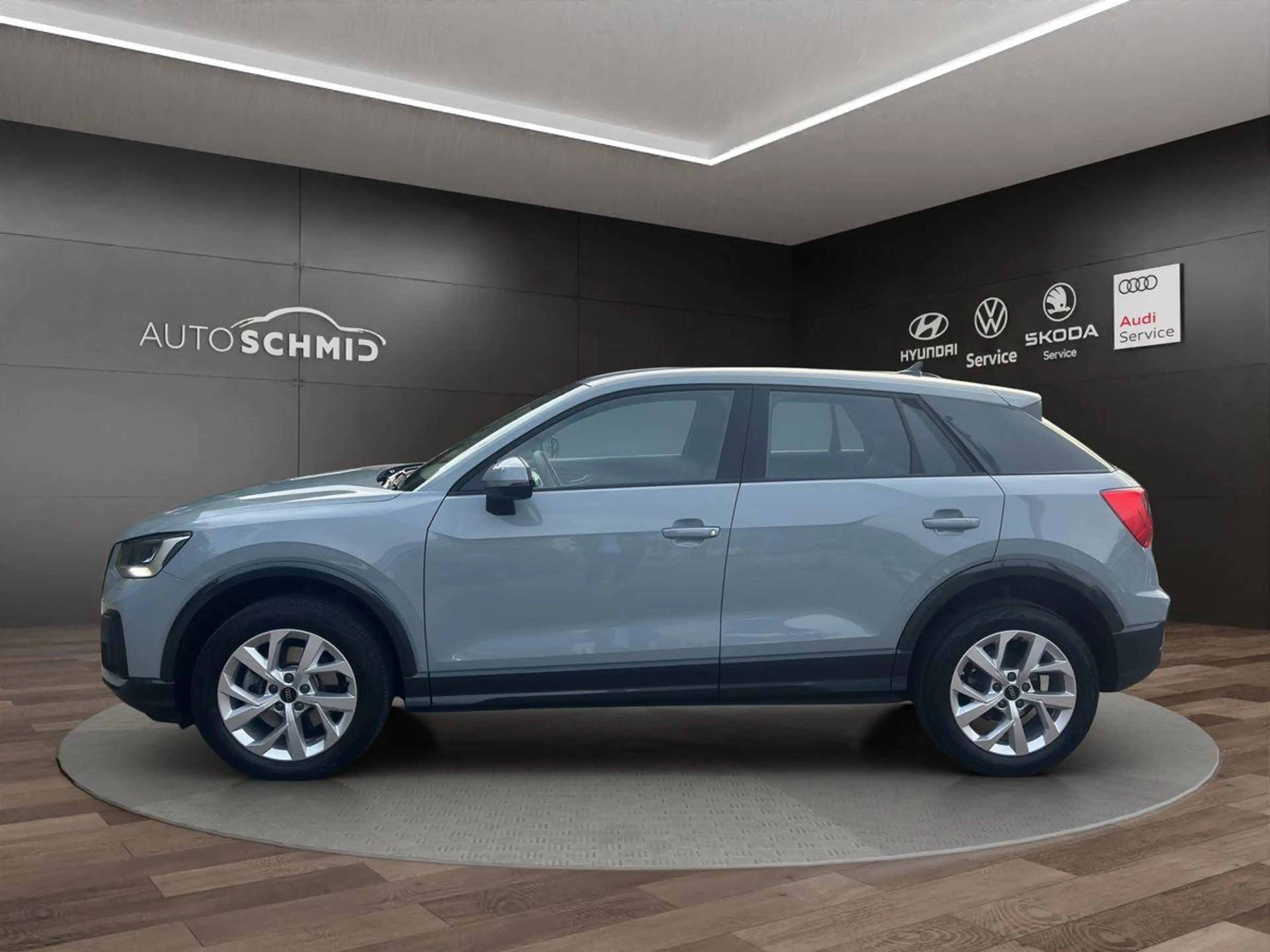 Audi Q2 2.0 TDI advanced S tronic LEDER  RFK AHK NAVI LED — photo 2