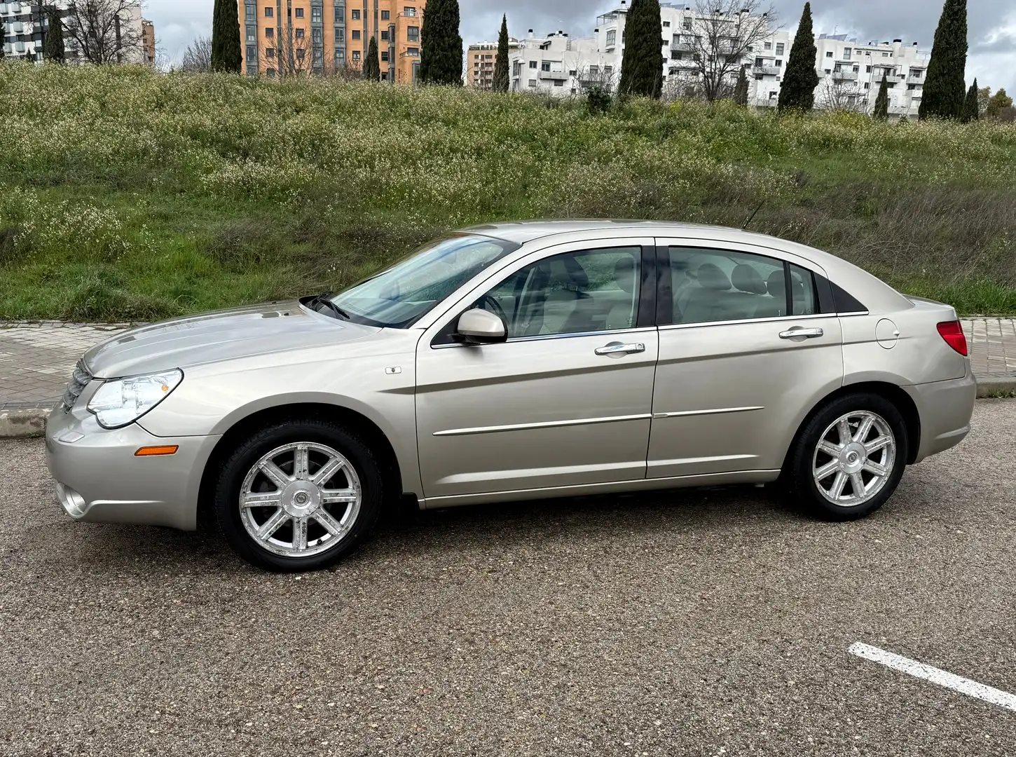 Chrysler Sebring 200C+2.0CRD+Limited Бежевий - 2