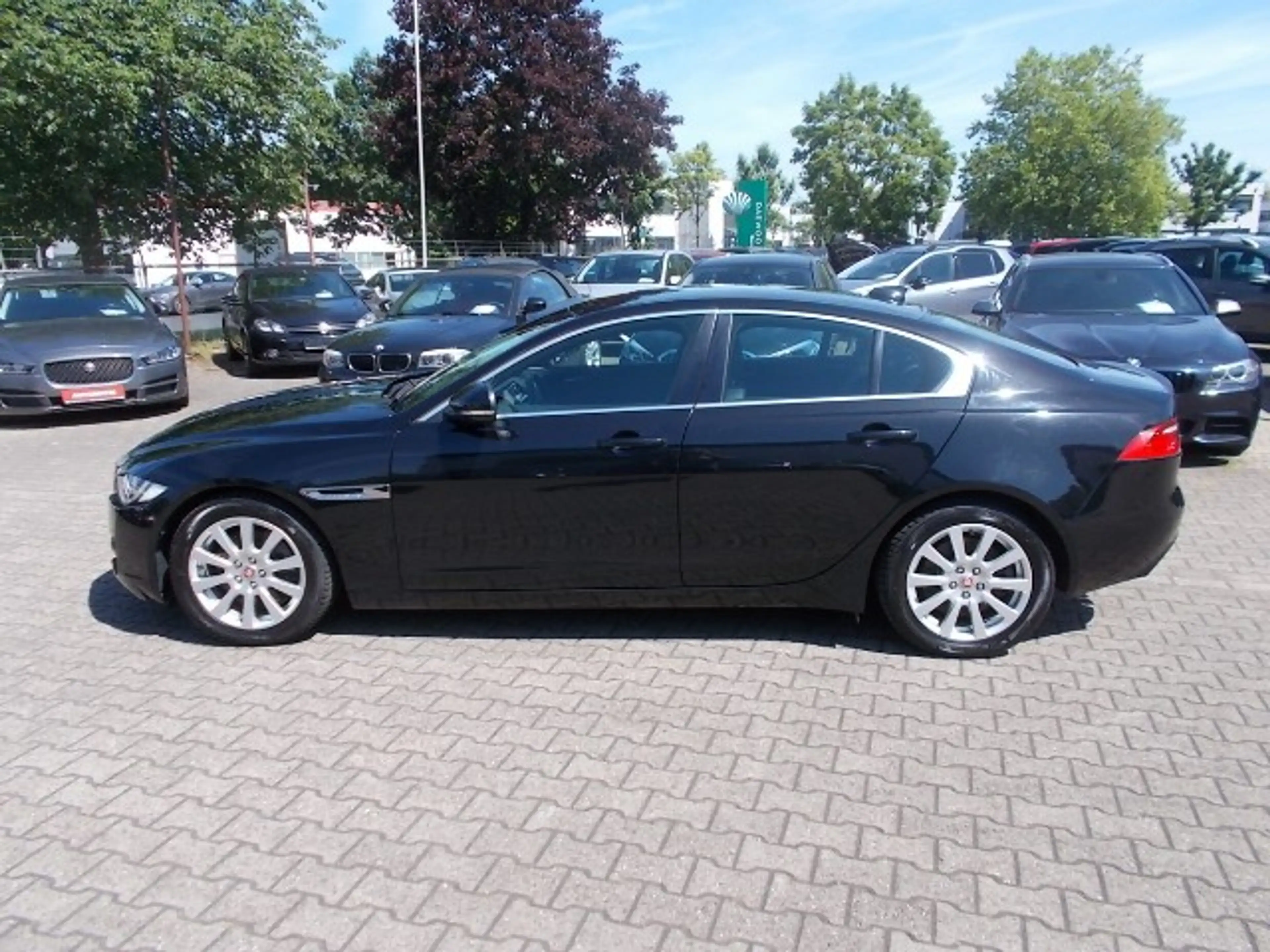 Jaguar XE 2.0 Prestige, Leder, Navi, Kamera, zus. WR — photo 8