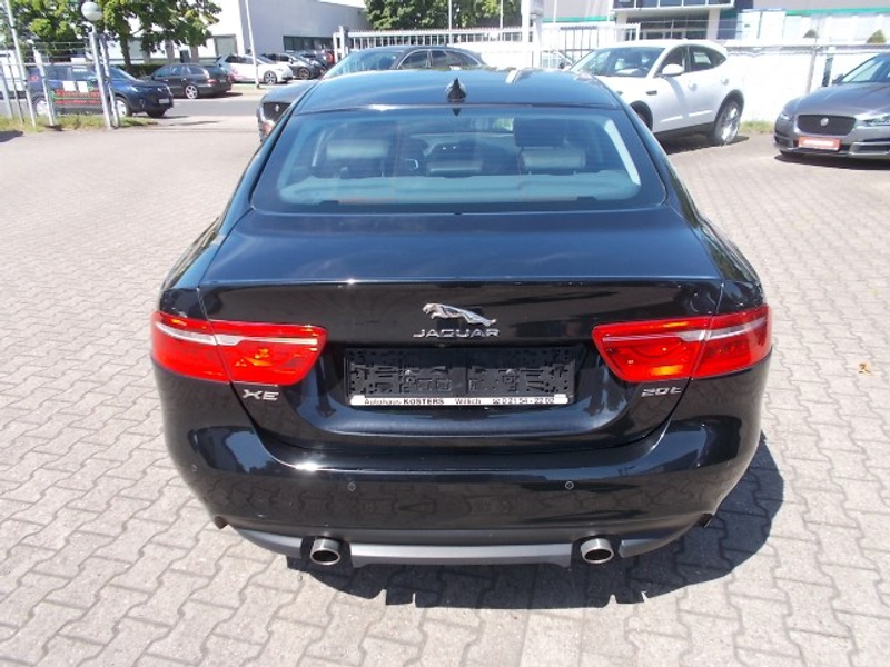 Jaguar XE 2.0 Prestige, Leder, Navi, Kamera, zus. WR — photo 6