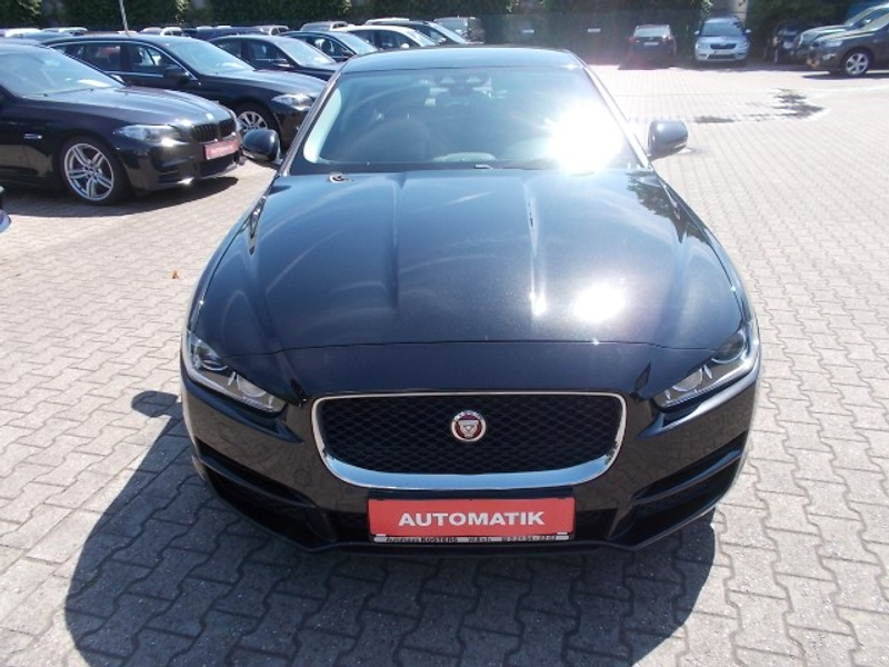Jaguar XE 2.0 Prestige, Leder, Navi, Kamera, zus. WR — photo 2