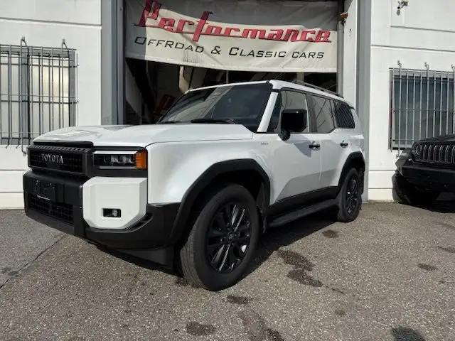 Toyota Land Cruiser MILD HYBRID MOD. 2026 -7 POSTI