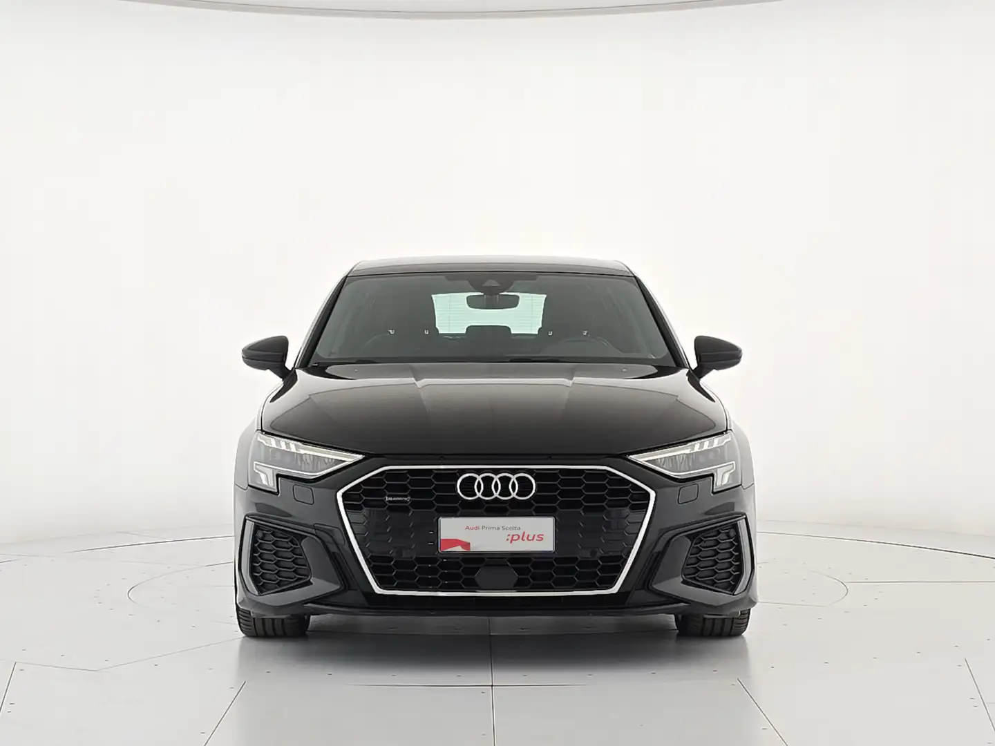 Audi A3 sportback 40 2.0 tfsi s line edition quattro s-tro Zwart - 2