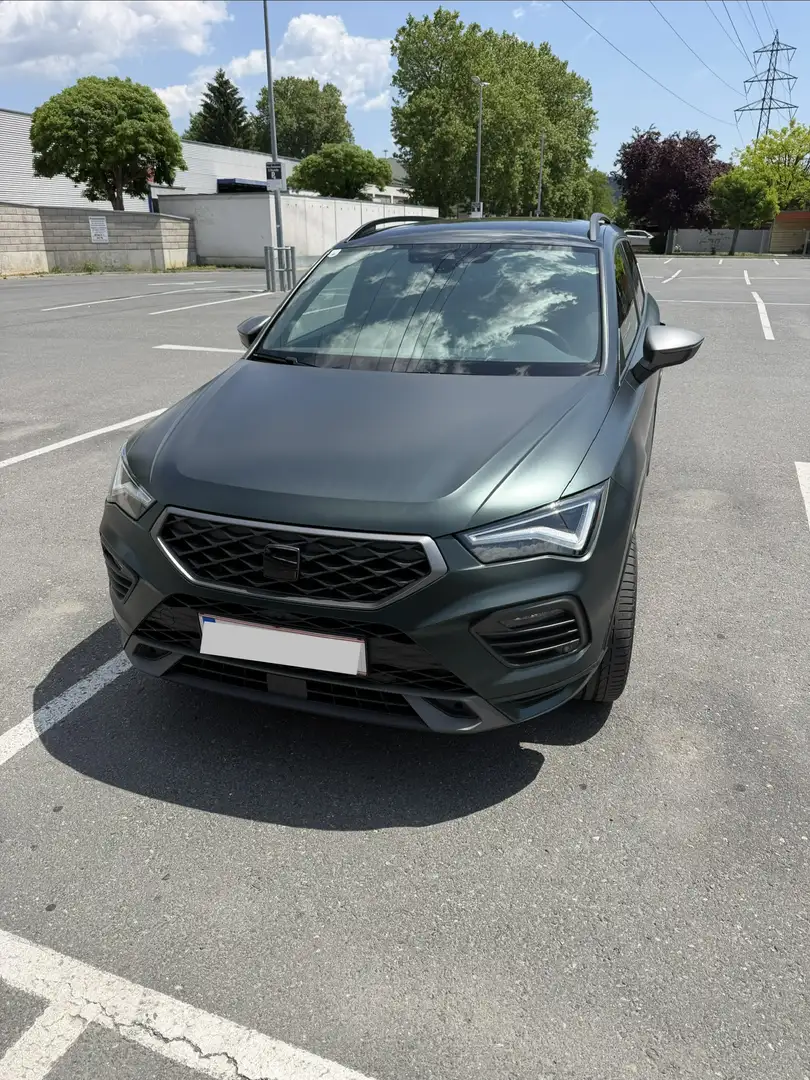 SEAT Ateca 1,5 FR ACT TSI DSG Grün - 1