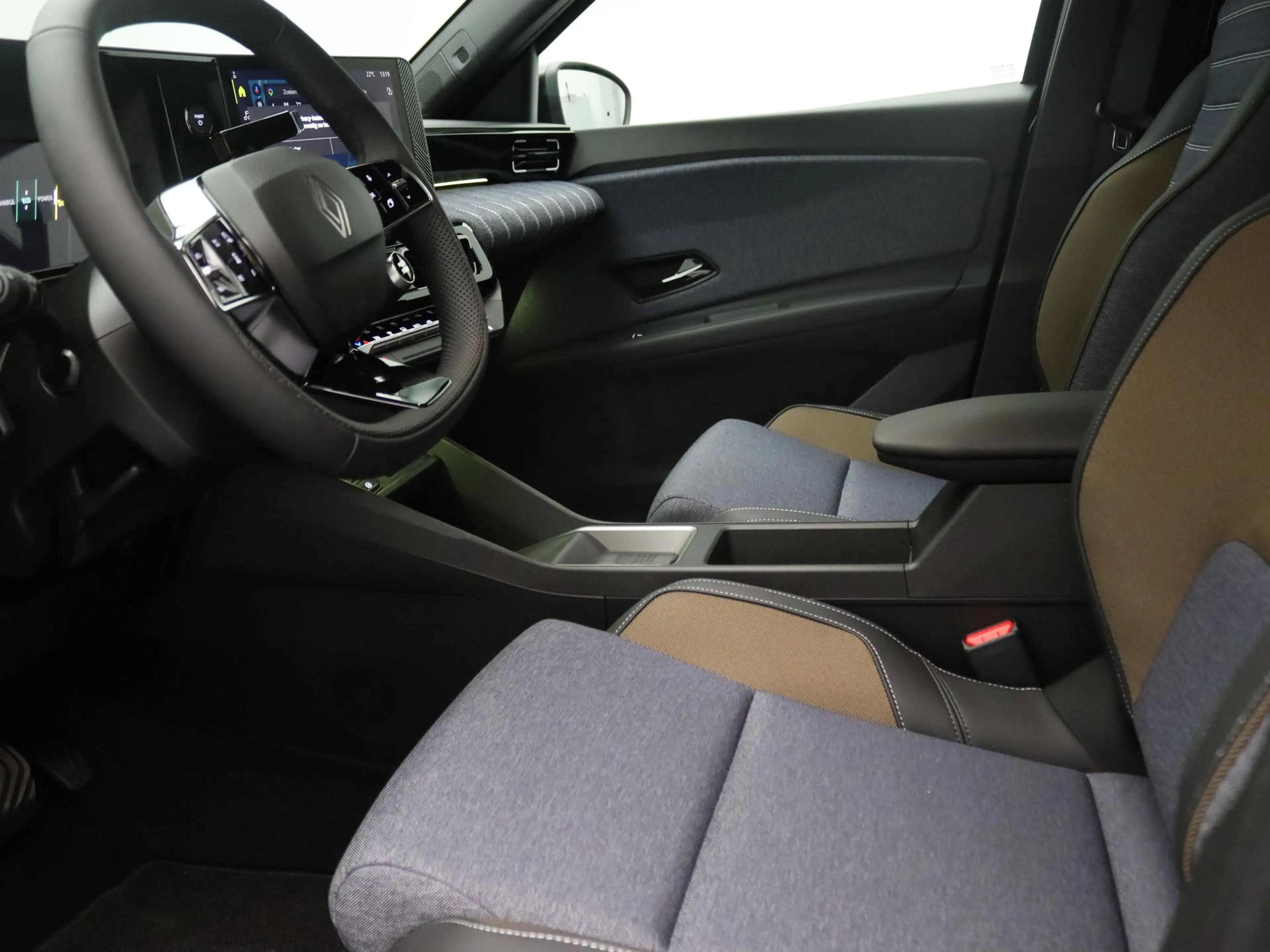 Renault R 5 comfort range techno 52 kWh Apple Carplay/Android — photo 3