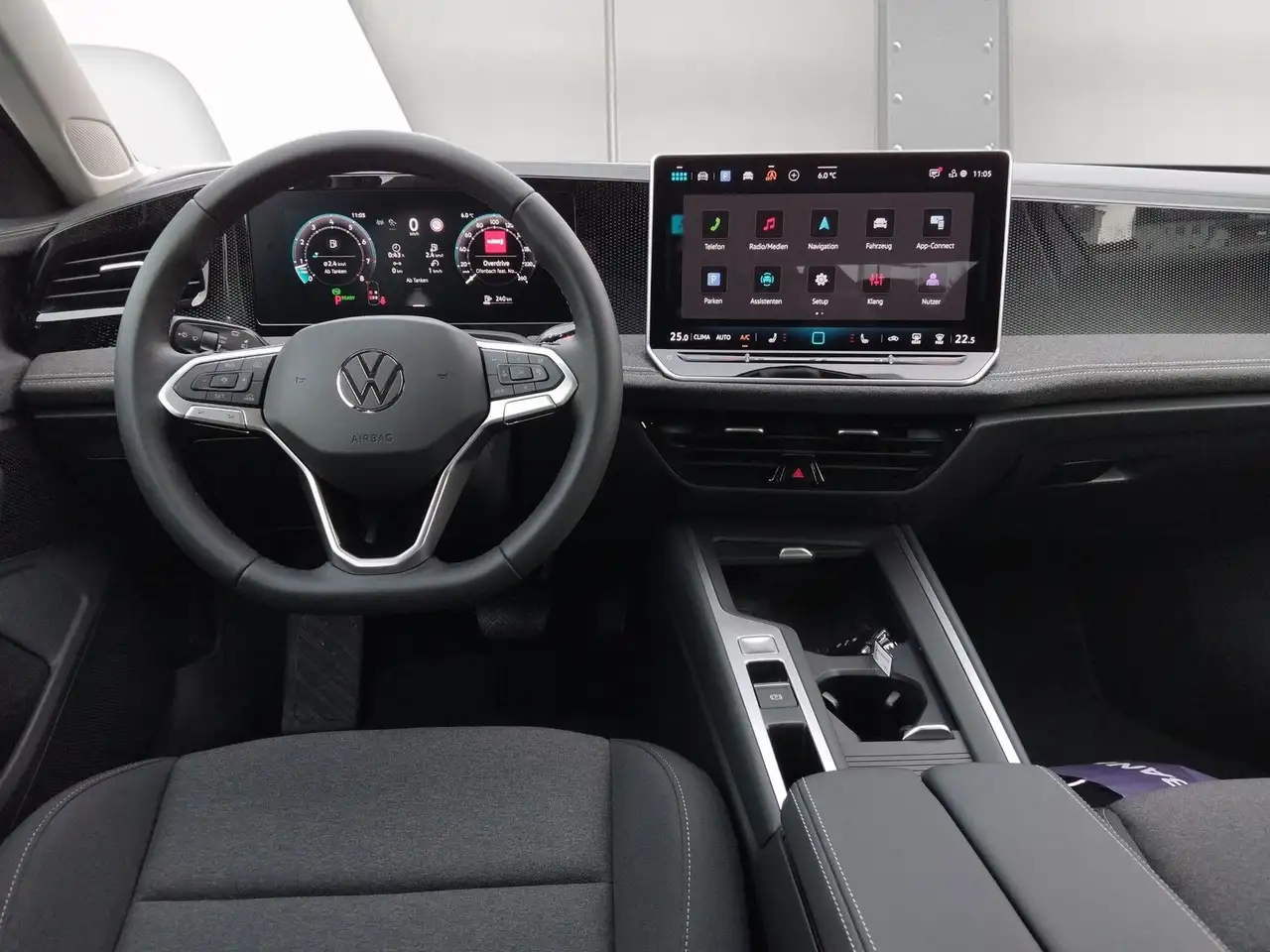 Volkswagen Passat Variant 1.5 TSI AHK LED Side ACC 5J.Gar. 5