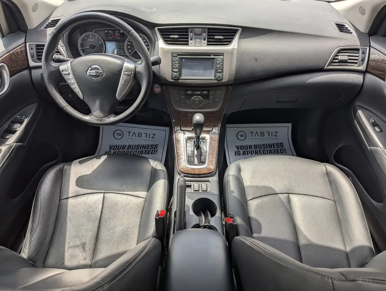 Nissan Sentra fotografie Nissan Sentra