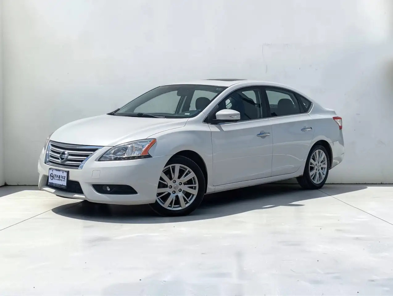 Nissan Sentra fotografie Nissan Sentra