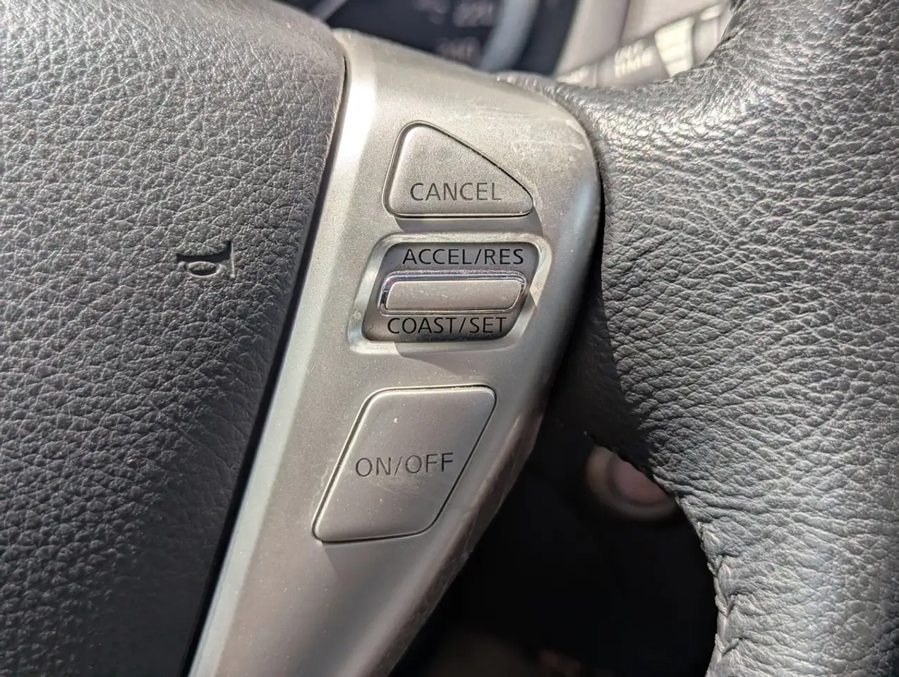 Nissan Sentra fotografie Nissan Sentra