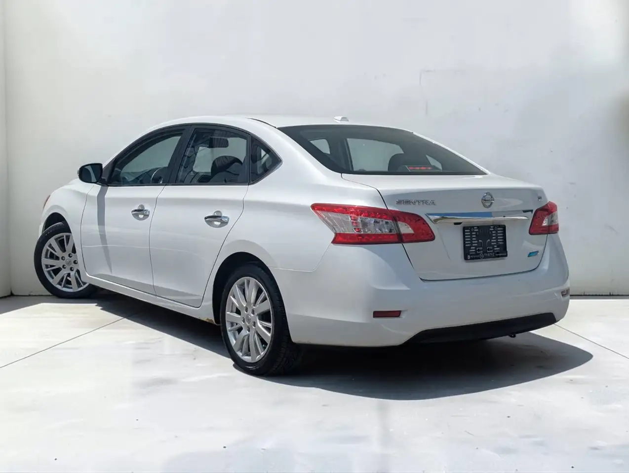 Nissan Sentra fotografie Nissan Sentra