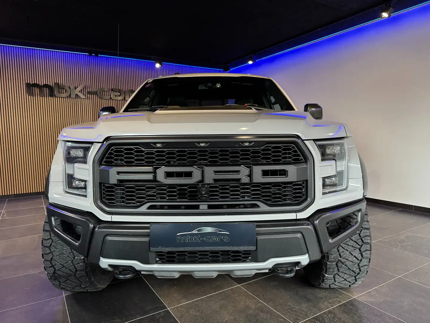 Ford F 150 RAPTOR Schwarz - 2