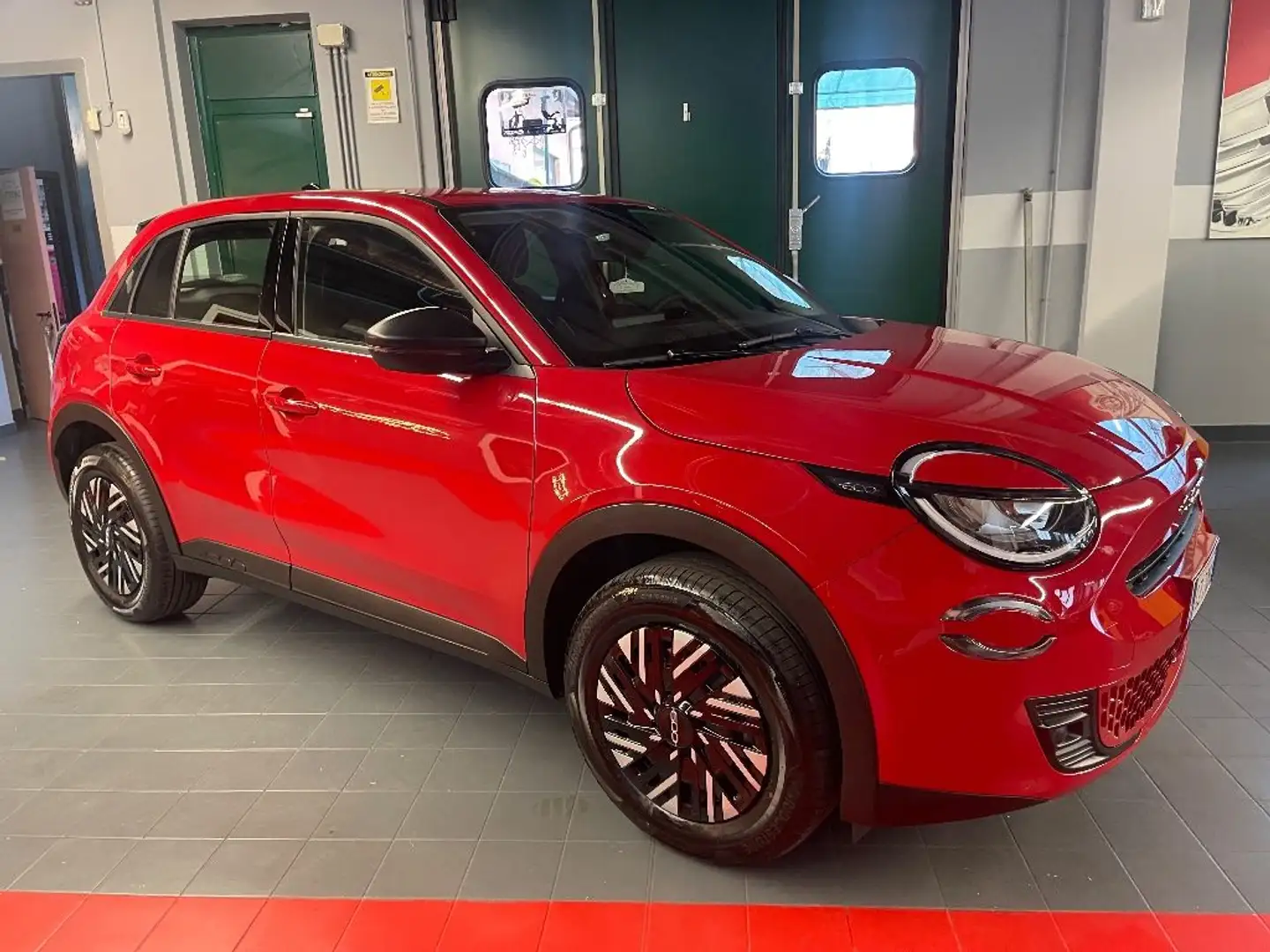 Fiat 600 Hybrid 110 CV DCT MHEV Rouge - 1
