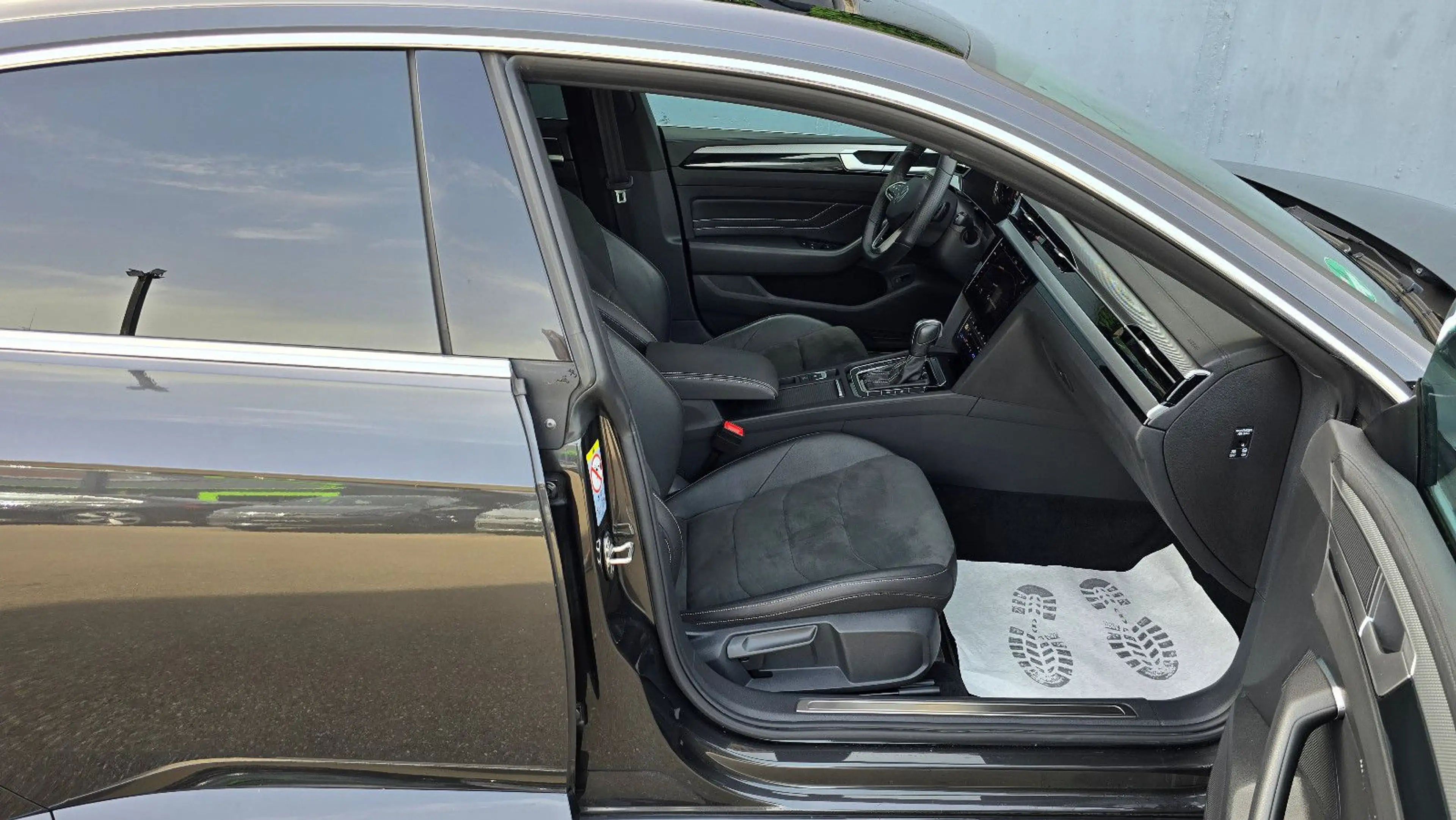 Volkswagen Arteon 2.0 TDI DSG 3 x R-Line Pano/ACC/DCC/AHK — photo 7