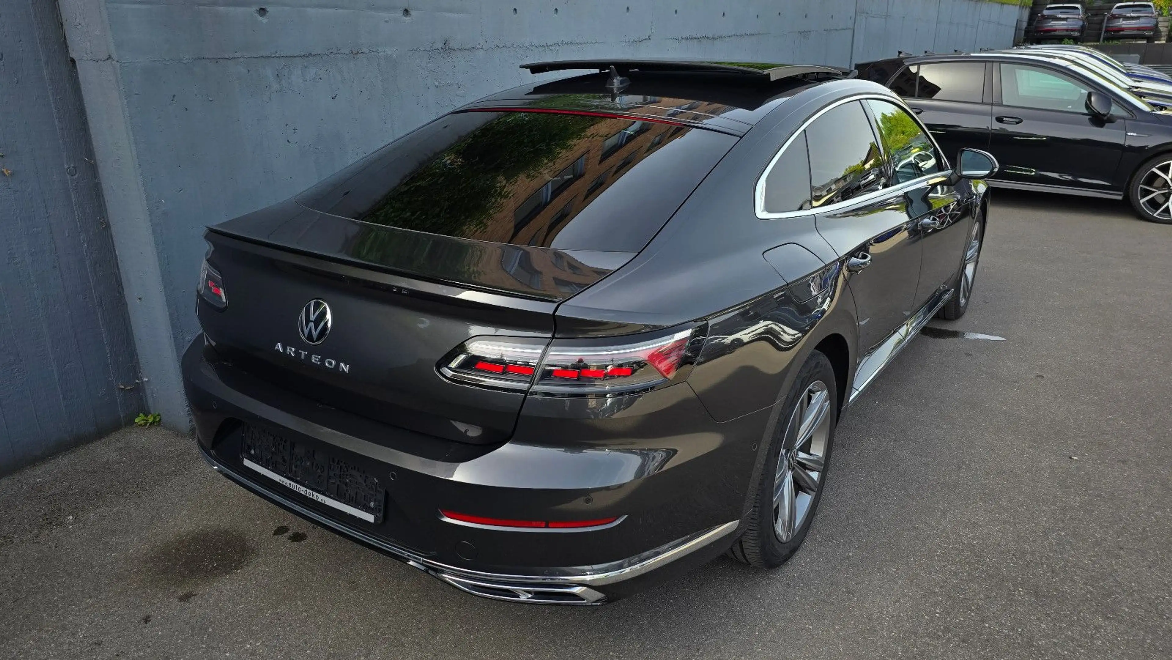 Volkswagen Arteon 2.0 TDI DSG 3 x R-Line Pano/ACC/DCC/AHK — photo 4