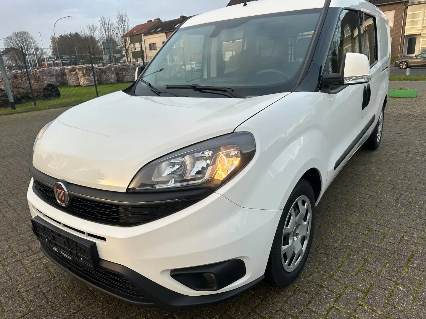 Fiat Doblo Doblò SX Maxi Kombi (5 Sitzer+Regale) Weiß - 1