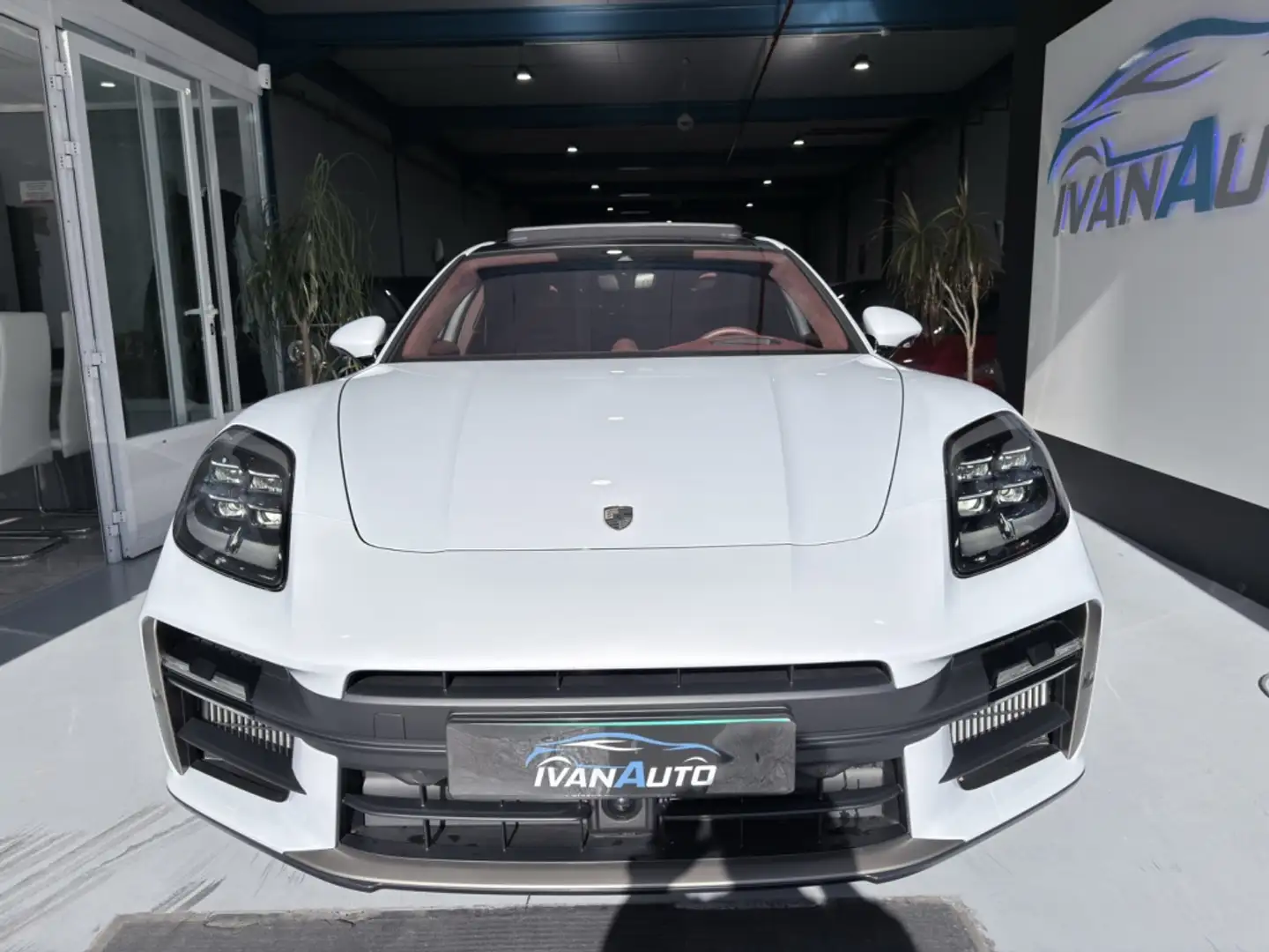 Porsche Panamera Turbo S E-Hybrid Aut. Gris - 2