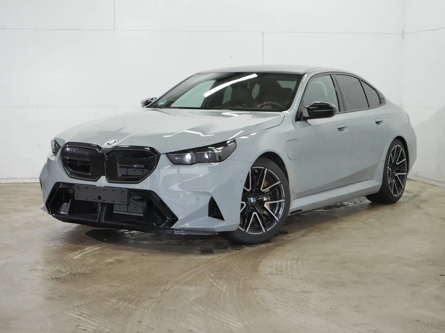BMW M5 Limousine Panorama Driving+Parkingassist B/W HiFi Grau - 1