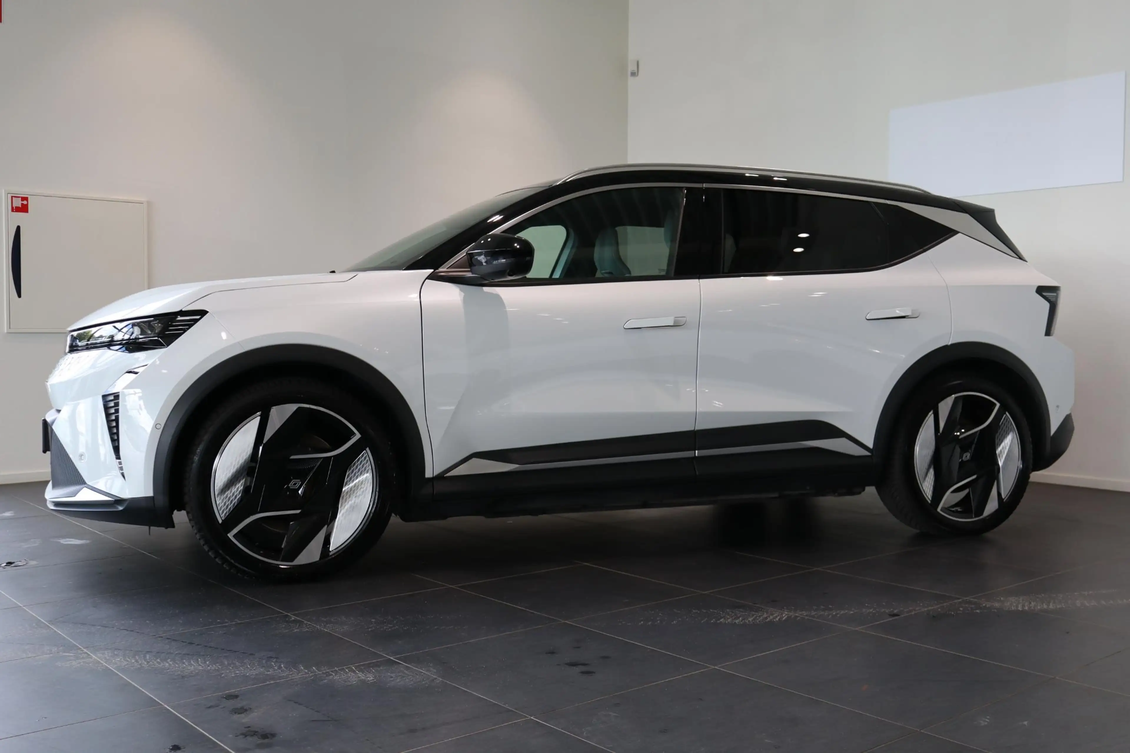 Renault Scenic E-Tech EV87 long range iconic | Automaat | Solarba — photo 8