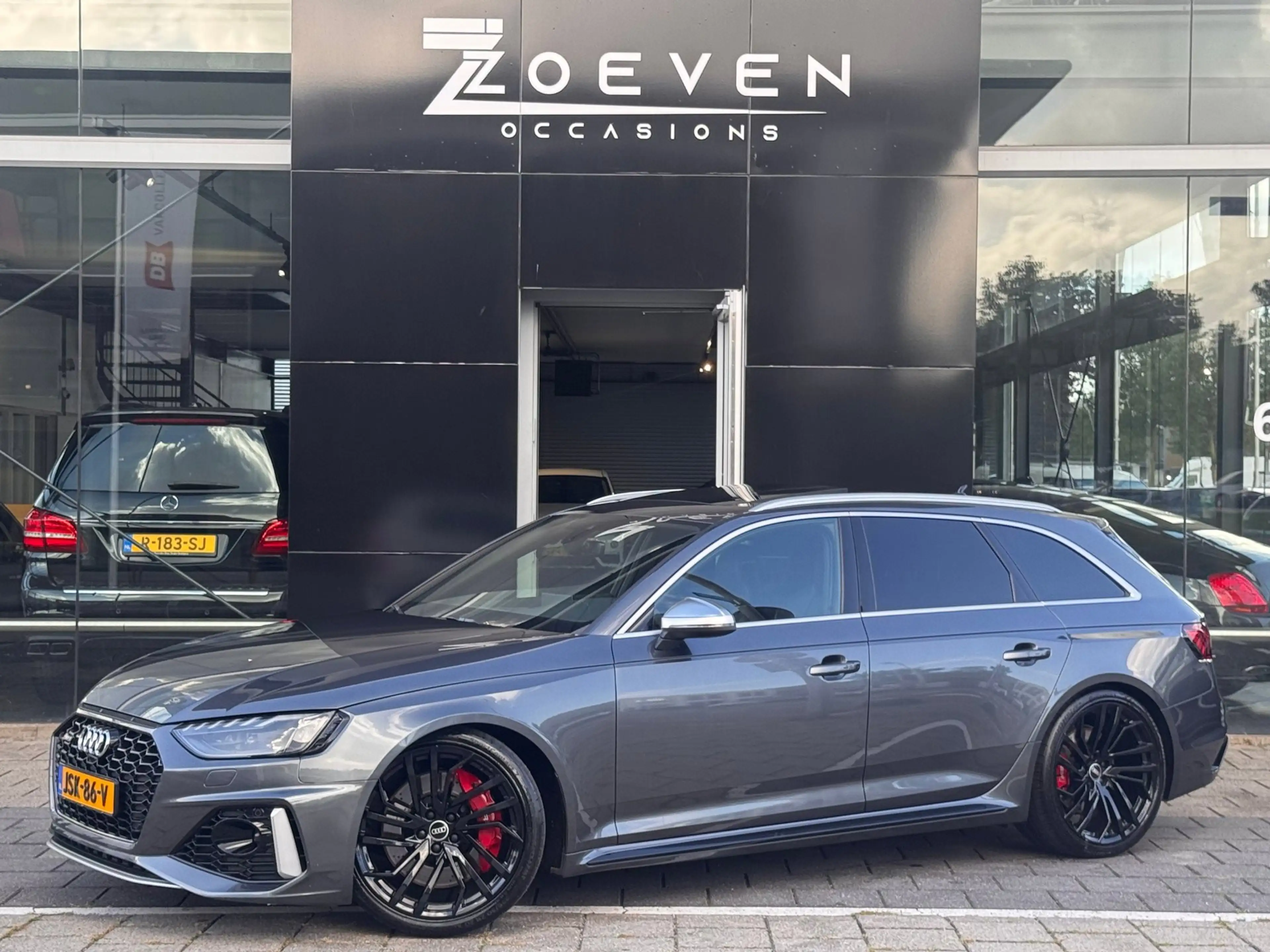 Audi RS4 A4 Avant 2.9 TFSI quattro — photo 2
