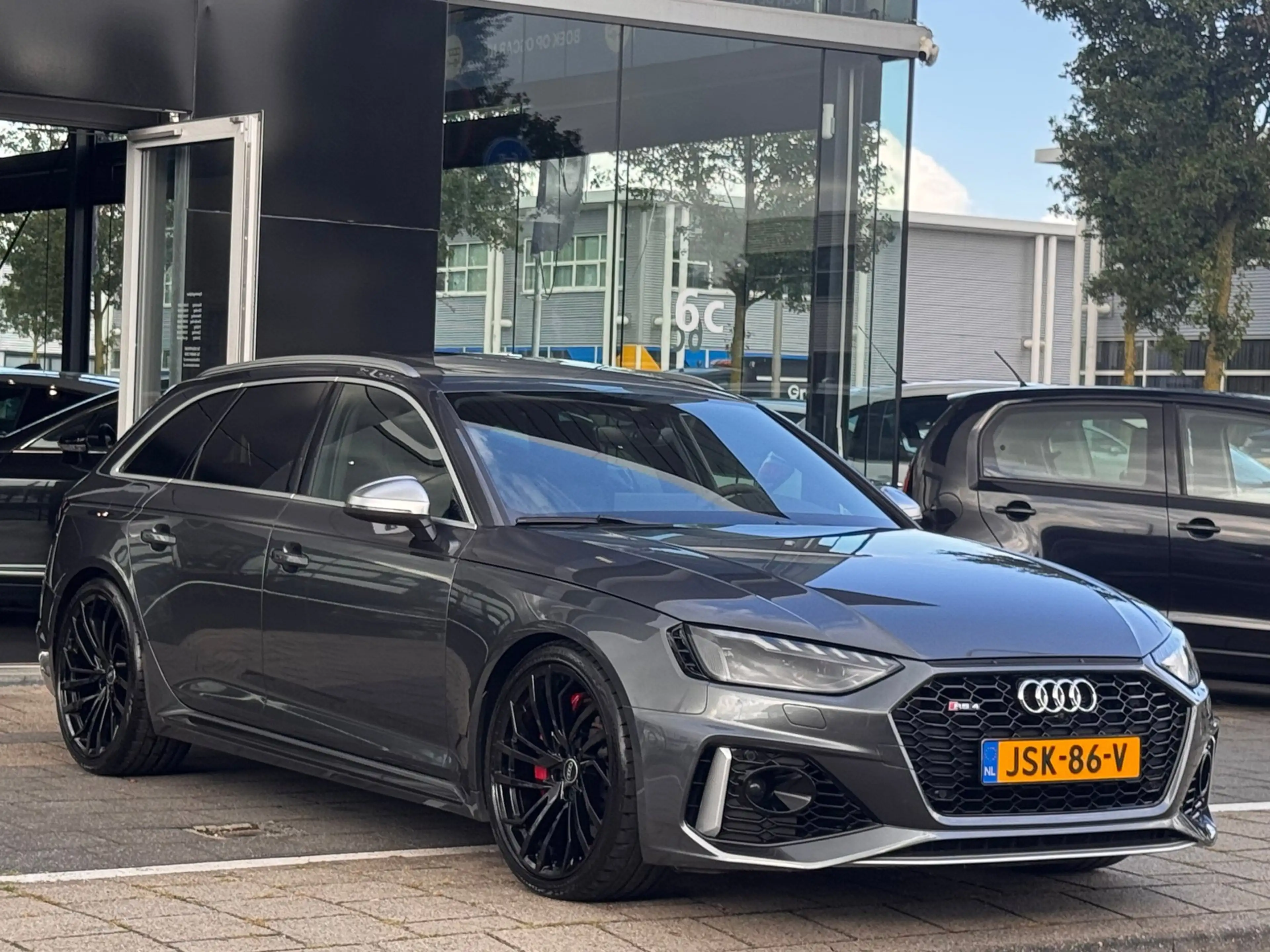 Audi RS4 A4 Avant 2.9 TFSI quattro — photo 12
