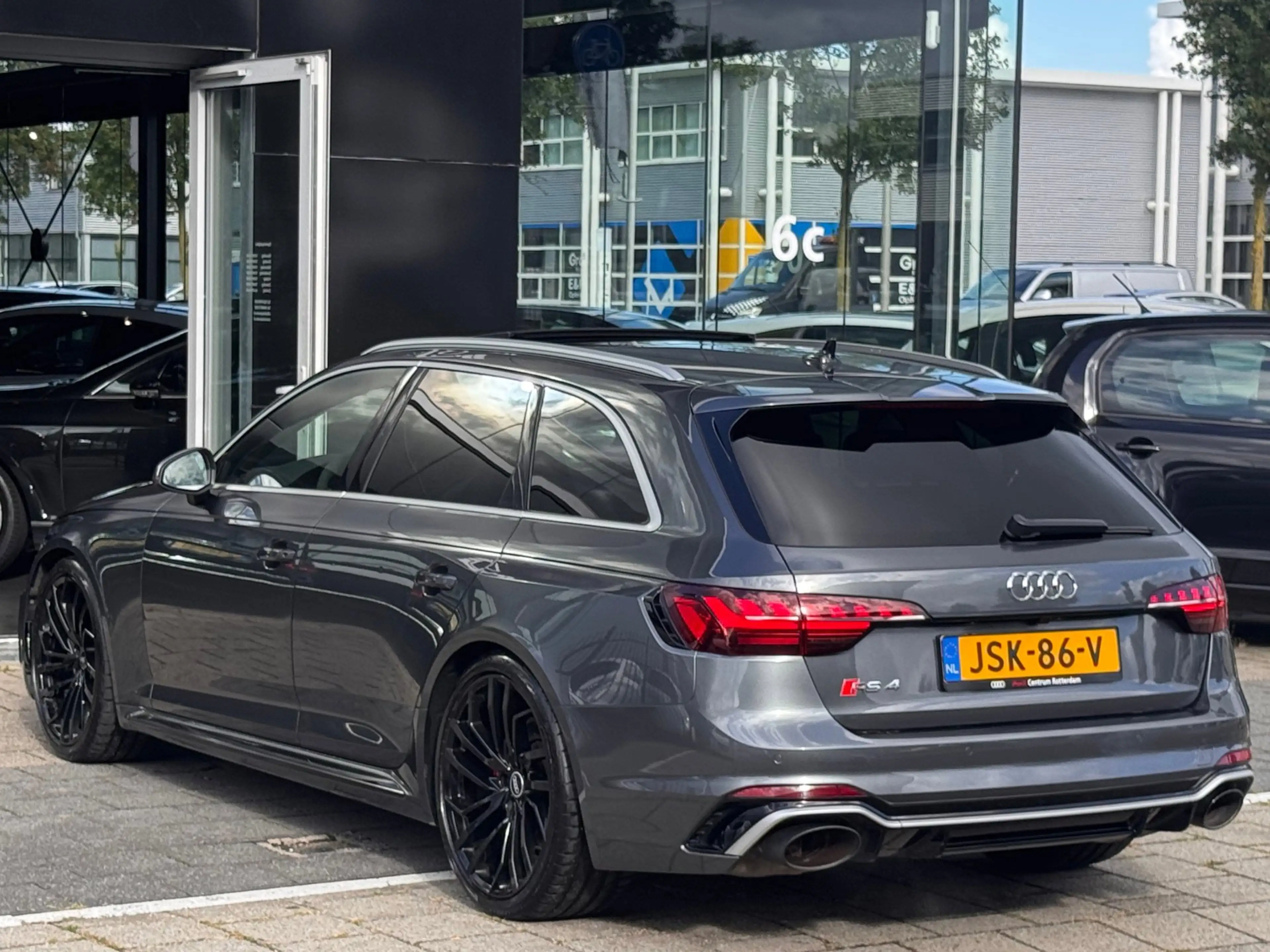 Audi RS4 A4 Avant 2.9 TFSI quattro — photo 15