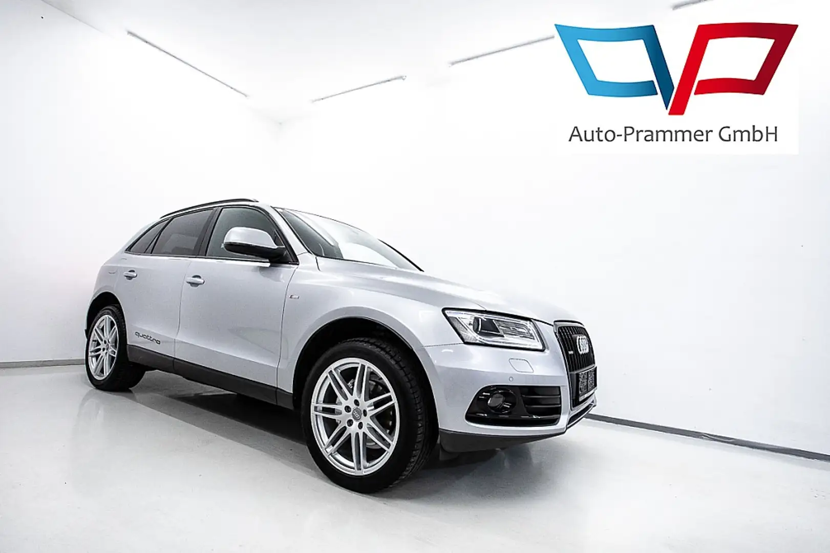 Audi Q5 2,0 TDI quattro Sline | Open Sky | AHK | Kamera Zilver - 1