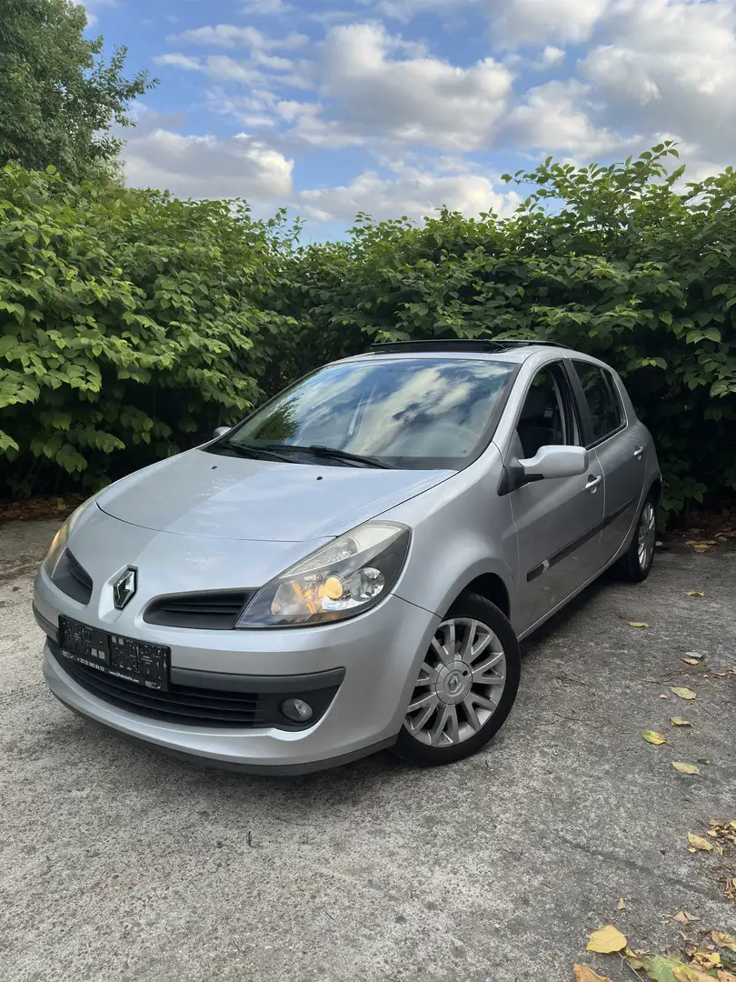 Renault Clio 1.4 16V Dynamique Summertime - 1