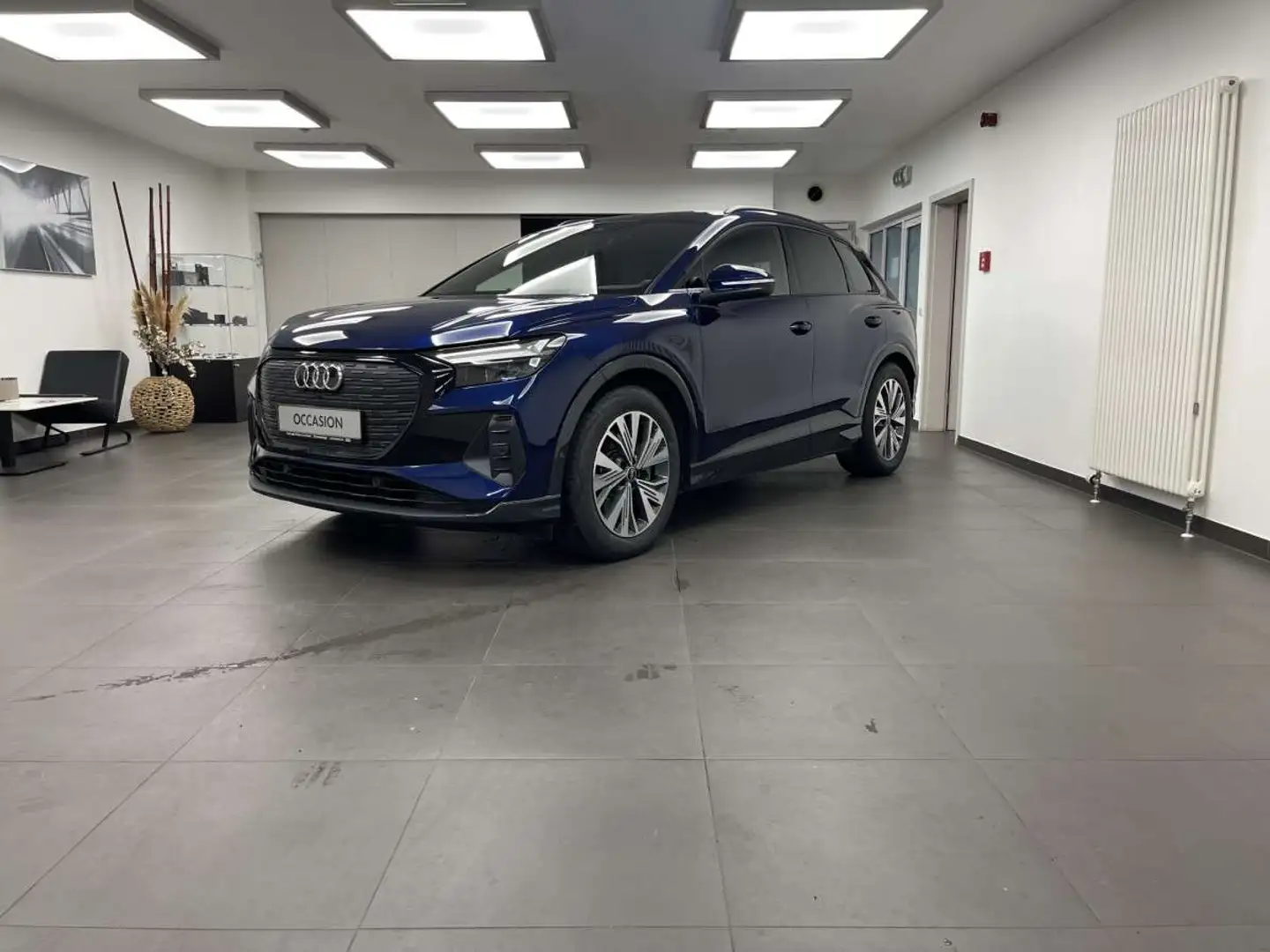 Audi Q4 e-tron 40 S line 204 CV Bleu - 1