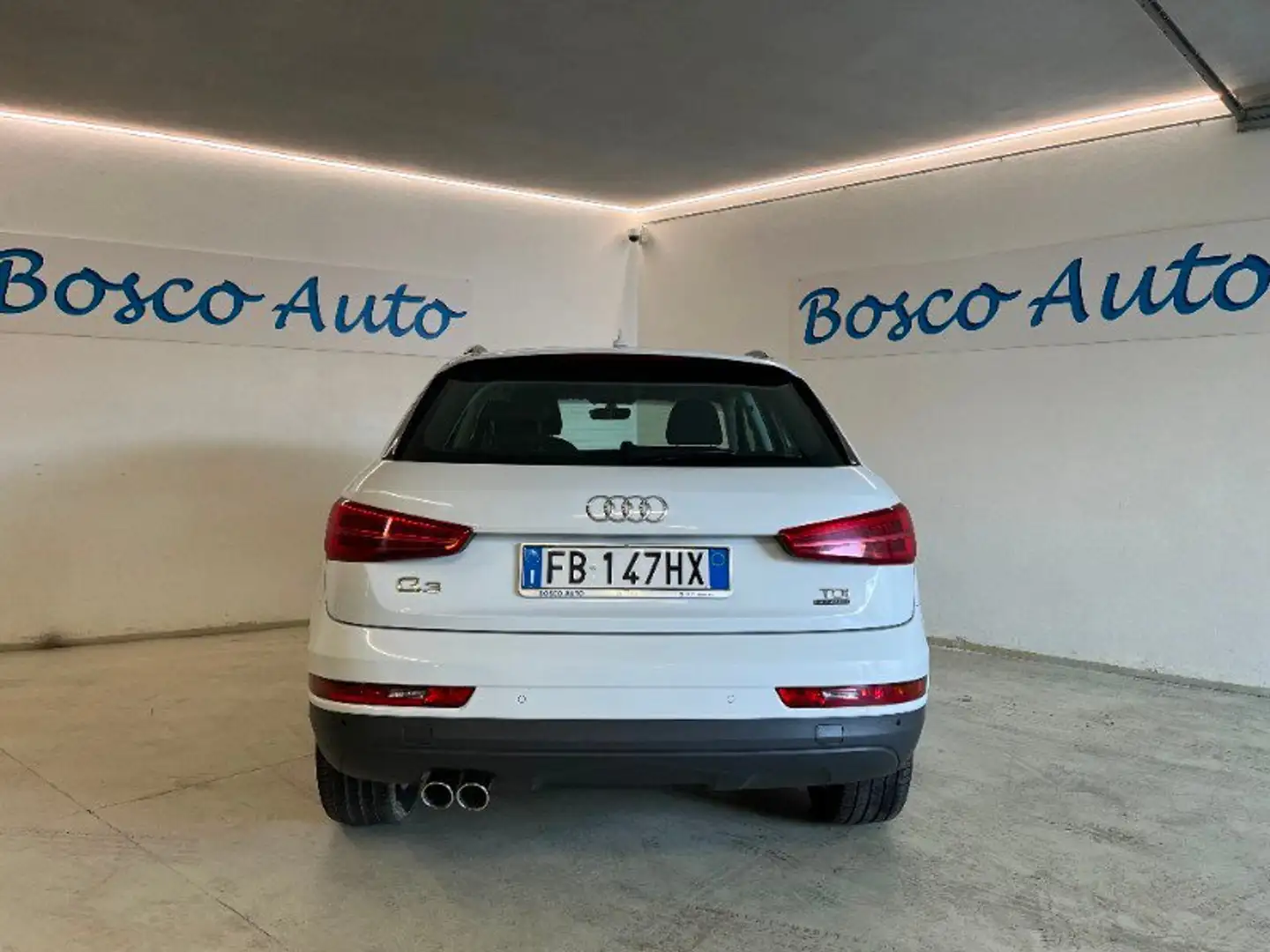 Audi Q3 Q3 2.0 TDI 150 CV quattro S tronic Business Bianco - 2