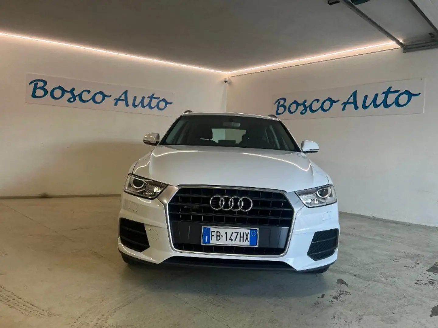 Audi Q3 Q3 2.0 TDI 150 CV quattro S tronic Business Bianco - 1