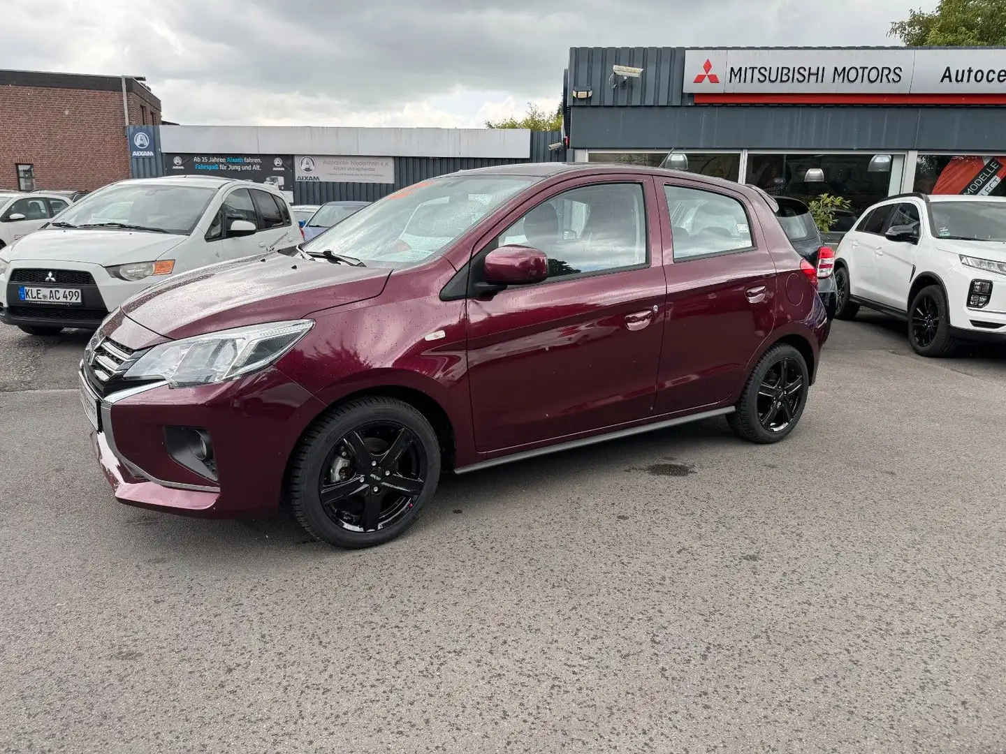 Mitsubishi Space Star Select "einer der letzten!!" Rot - 1