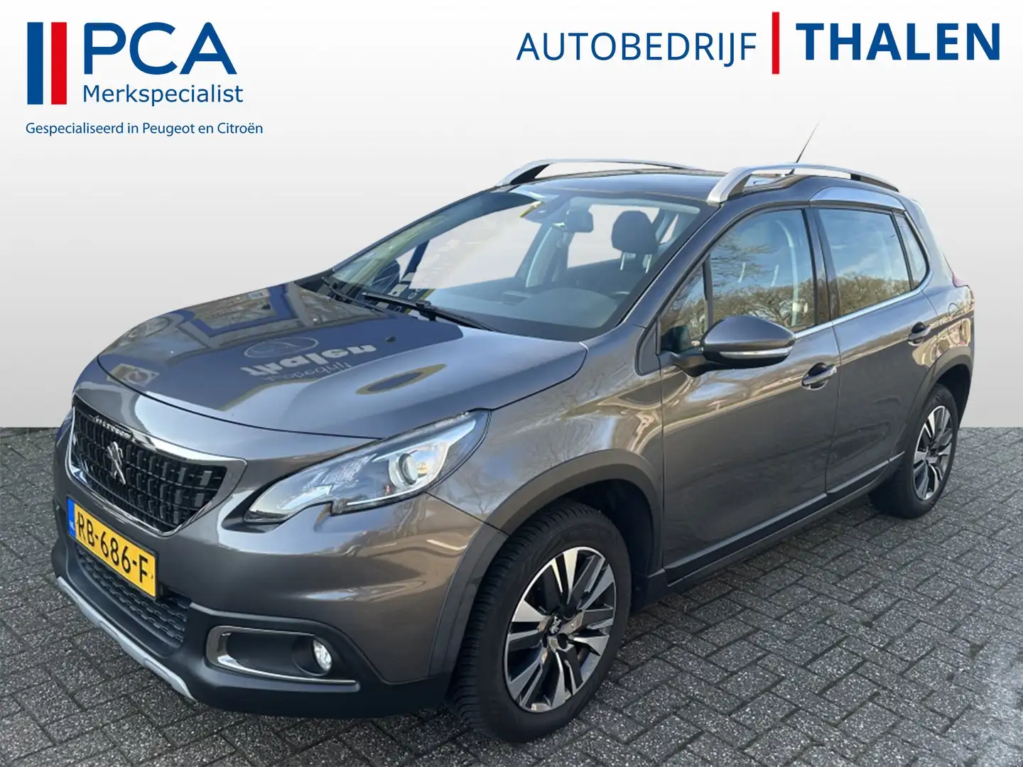 Peugeot 2008 1.2 PureTech Allure Grijs - 1