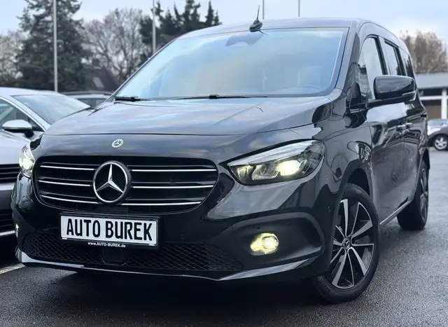 Mercedes-Benz Classe T T 180d Edition MBUX LED DAB Spur RüK CarPlay 17"