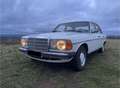 Mercedes-Benz E 200 Mercedes-Benz w123 200D – Oldtimer, Baujahr 1976 - thumbnail 8