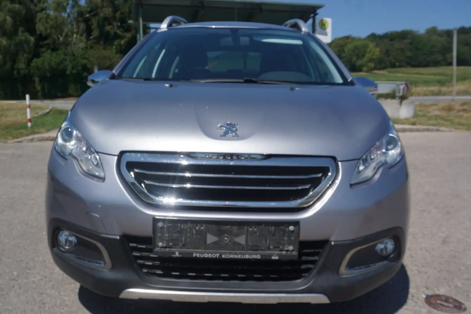 Peugeot 2008 1.6 e-HDi FAP Active Grau - 1