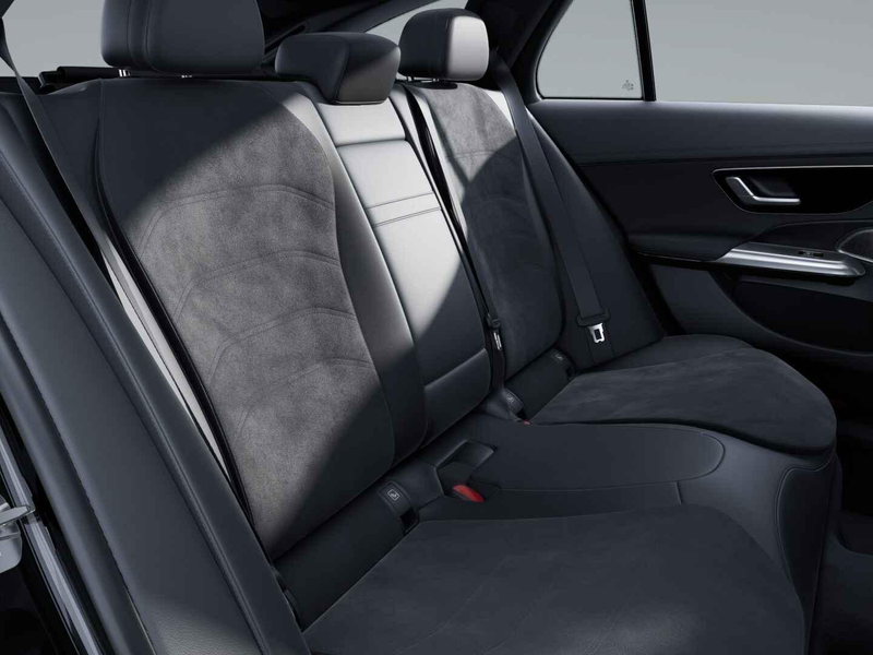 Mercedes-Benz E 300 Estate e Business Solution AMG — photo 6