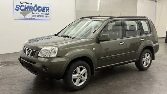 Nissan X-Trail 2.5 Elegance 4x4 Aut. *Panorama*Leder*
