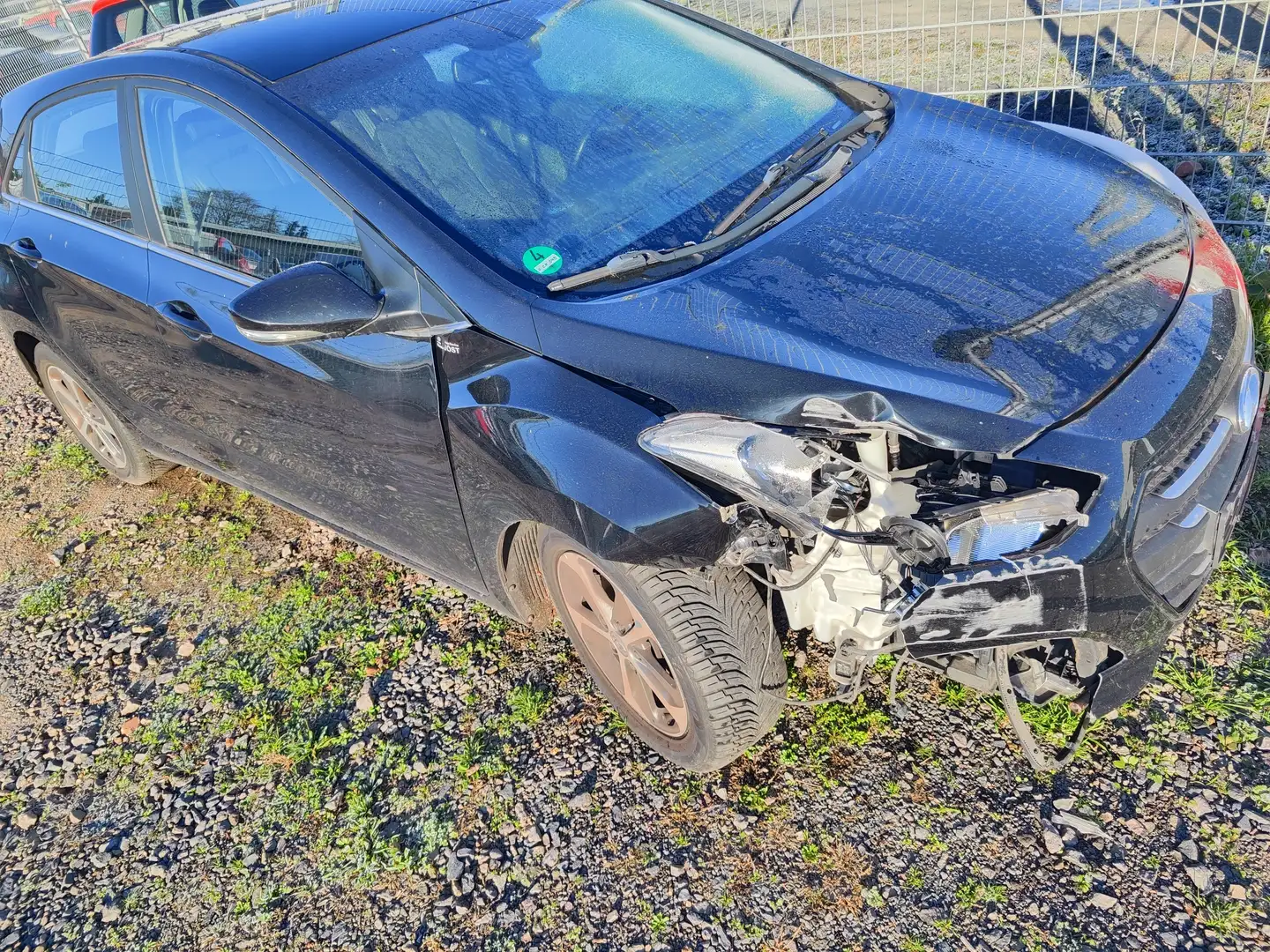 Hyundai i30 blue Trend 1.6 Diesel EURO6 Schwarz - 2