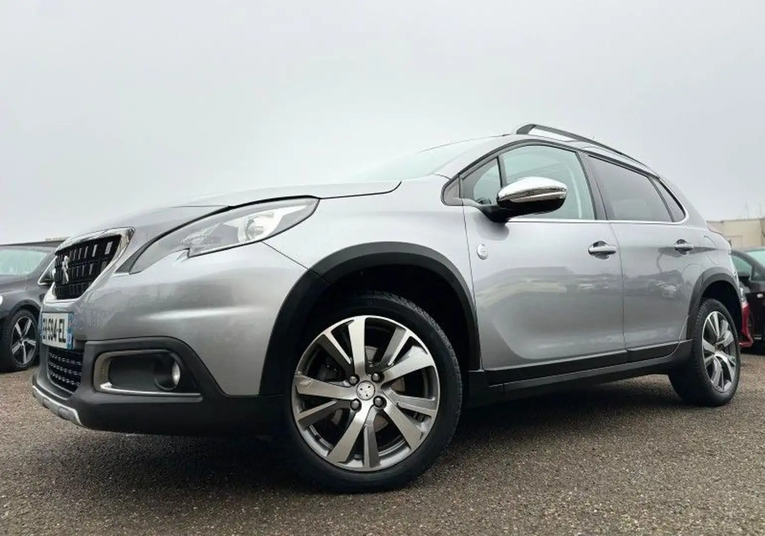 Peugeot 2008 1.2 PURETECH 110CH CROSSWAY S&S EAT6 Gris - 1