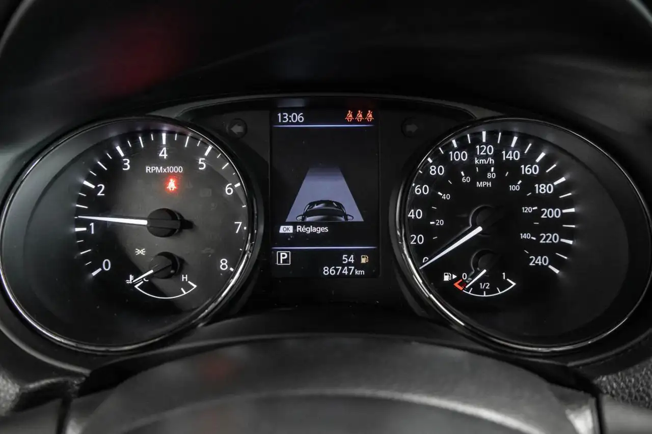 Nissan Qashqai снимка Nissan Qashqai